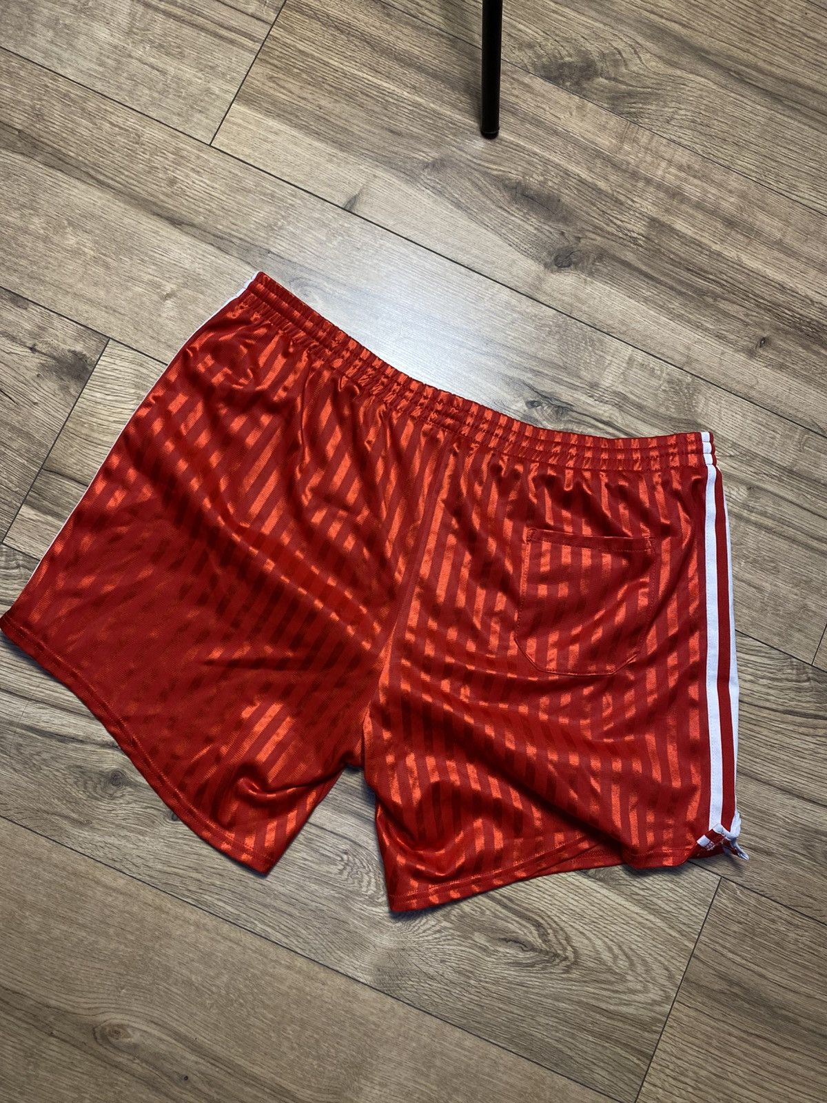 Adidas Vintage Adidas Football Shorts Red Shadow Stripe 80s 90s M Size US 32 / EU 48 - 4 Thumbnail