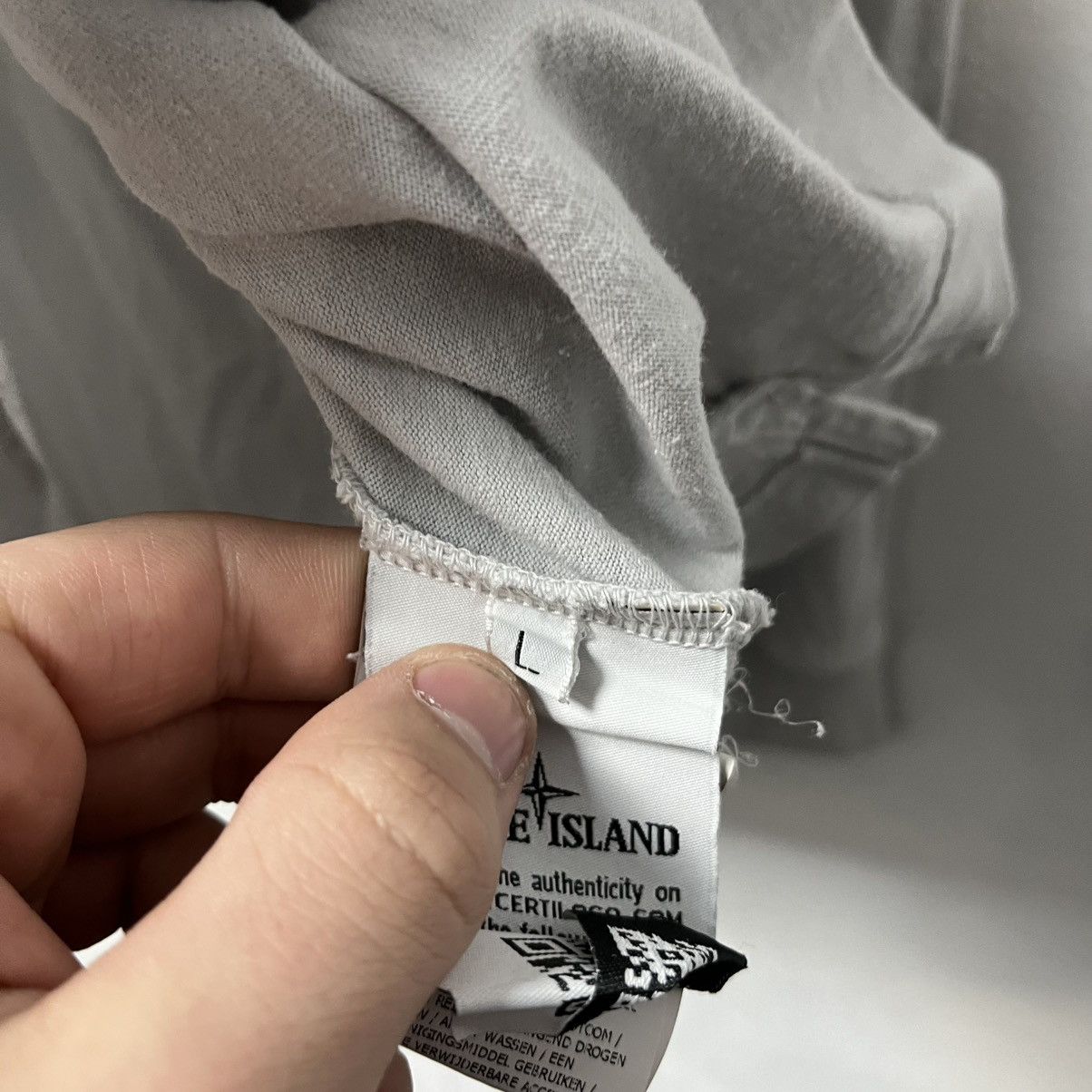 Stone Island Stone Island longsleeve white size L Size US L / EU 52-54 / 3 - 14 Thumbnail