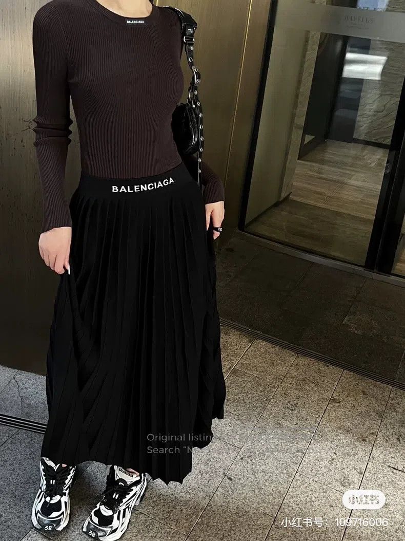 Balenciaga Balenciaga Black Pleated Asymmetrical Skirt, Size 38, Wais Size 37" - 3 Thumbnail