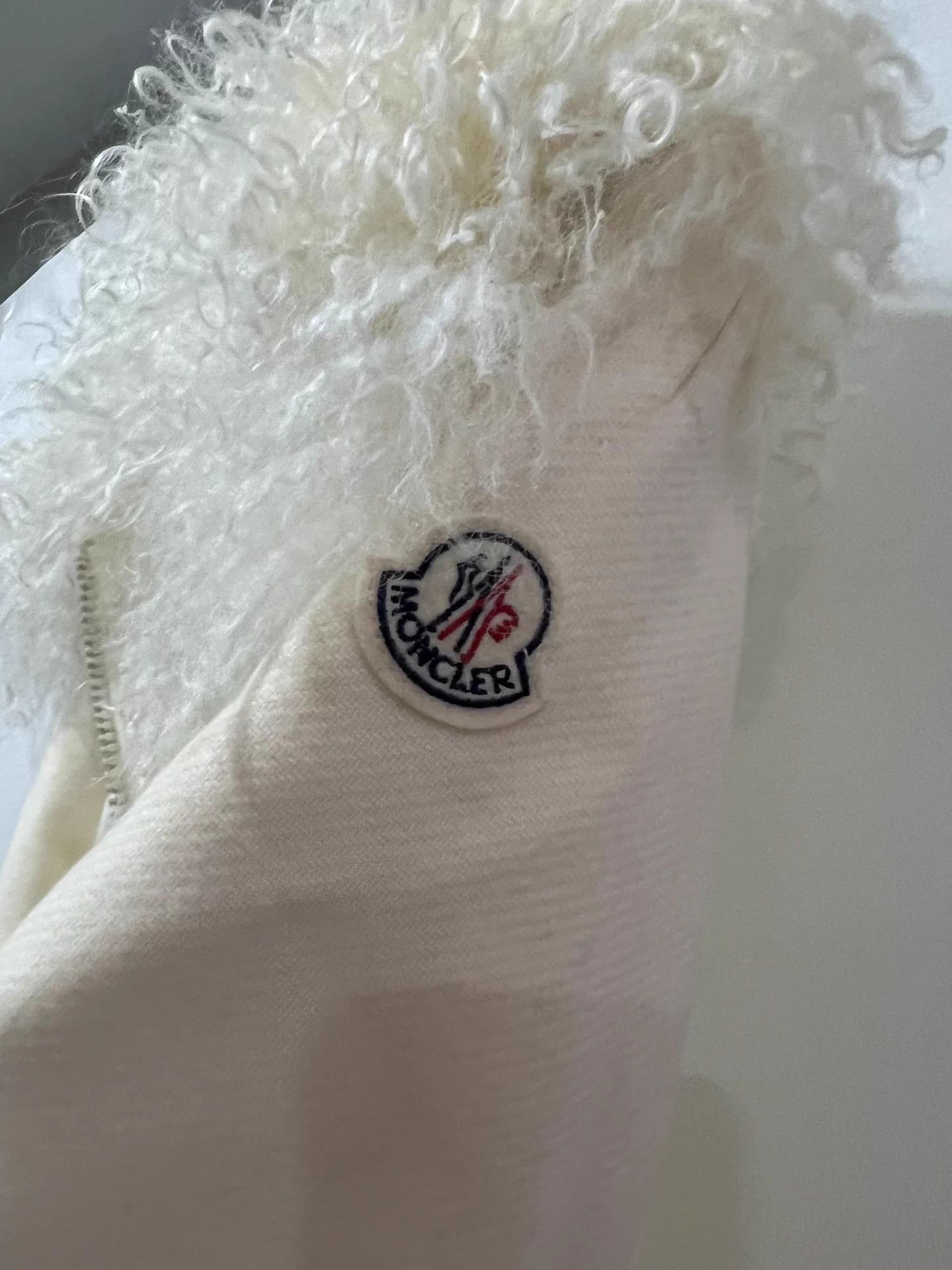Moncler Moncler Annette Lamb Wool Sleeve Logo White Long Down Coat 1 Size S / US 4 / IT 40 - 3 Thumbnail