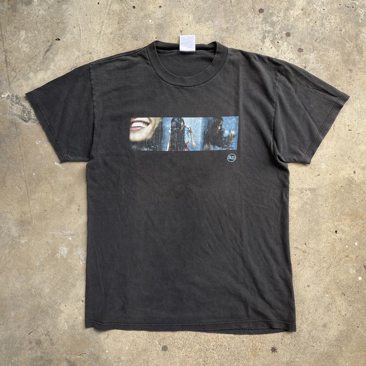 Band Tees Vintage 90s ALANIS MORISSETTE T-shirt The Junkie Tour Size L Size US L / EU 52-54 / 3 - 1 Thumbnail