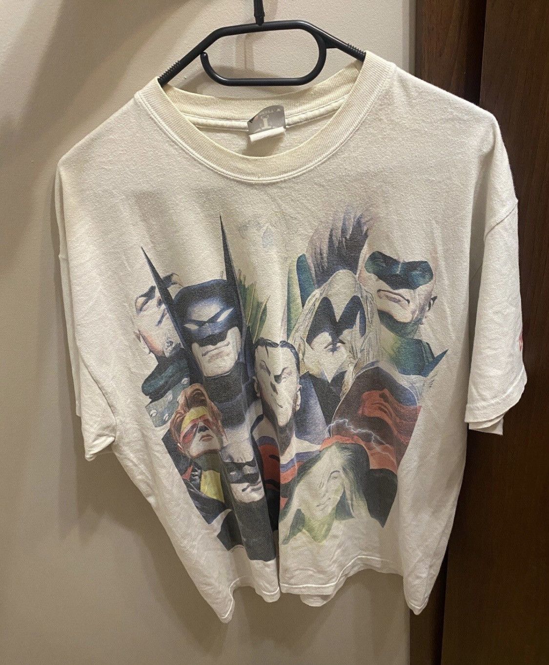 DC Comics Dc comics Batman superman flash robin trashed tee 00s Size US L / EU 52-54 / 3 - 1 Thumbnail