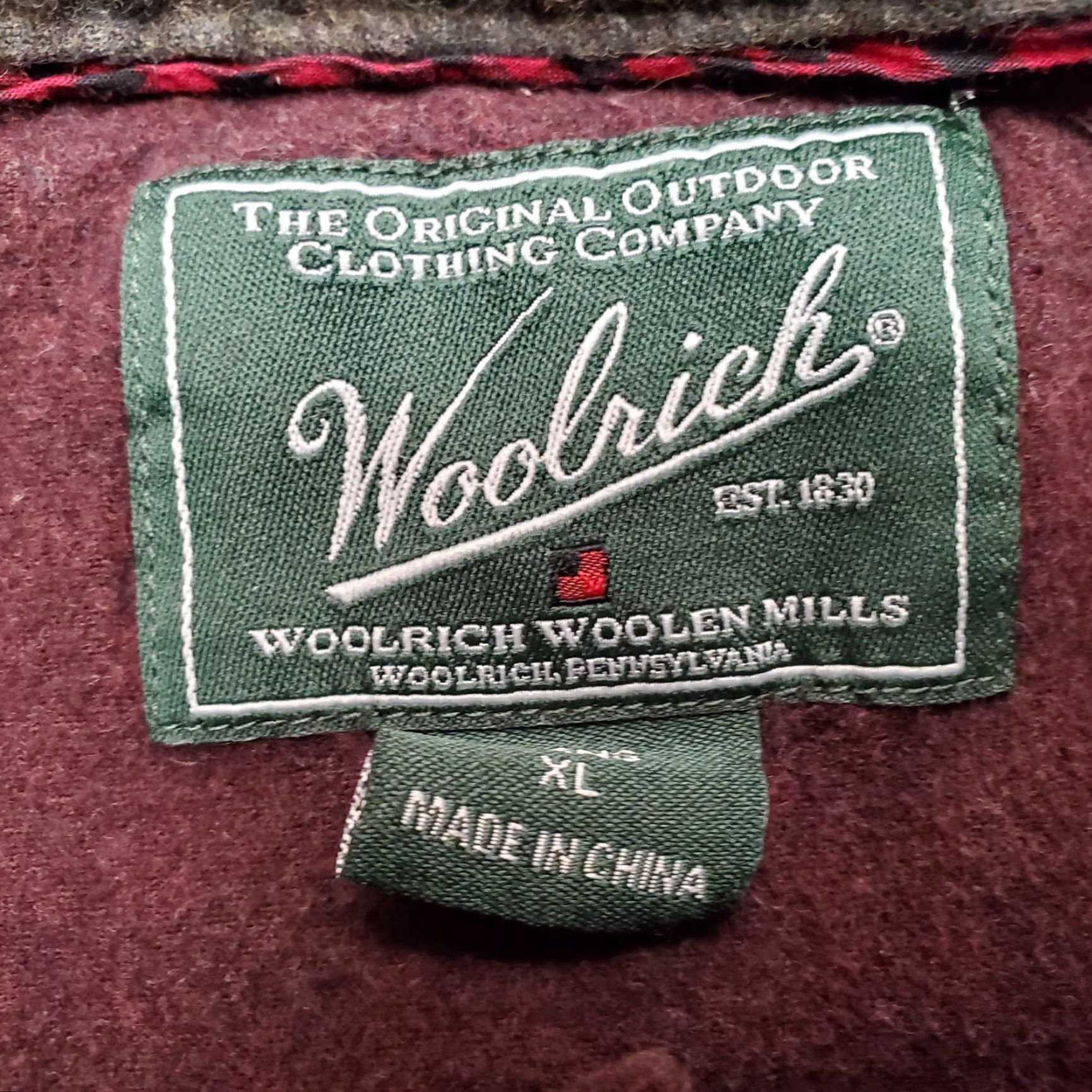 Vintage Woolrich Shirt Mens XL Red Chamois Soft Thick Flannel Outdoor Cabin Button-Up Long Sleeve Casual 80s Mens Size US XL / EU 56 / 4 - 3 Thumbnail