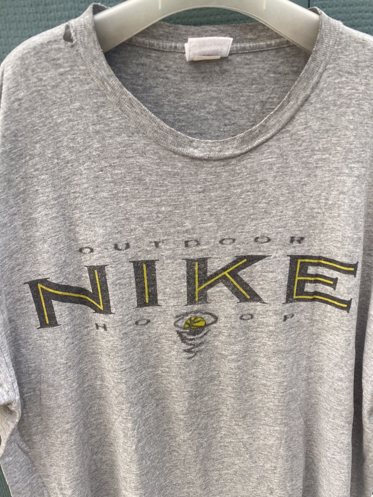 Nike × Vintage Vintage nike hoops 90s tee Size US L / EU 52-54 / 3 - 3 Thumbnail