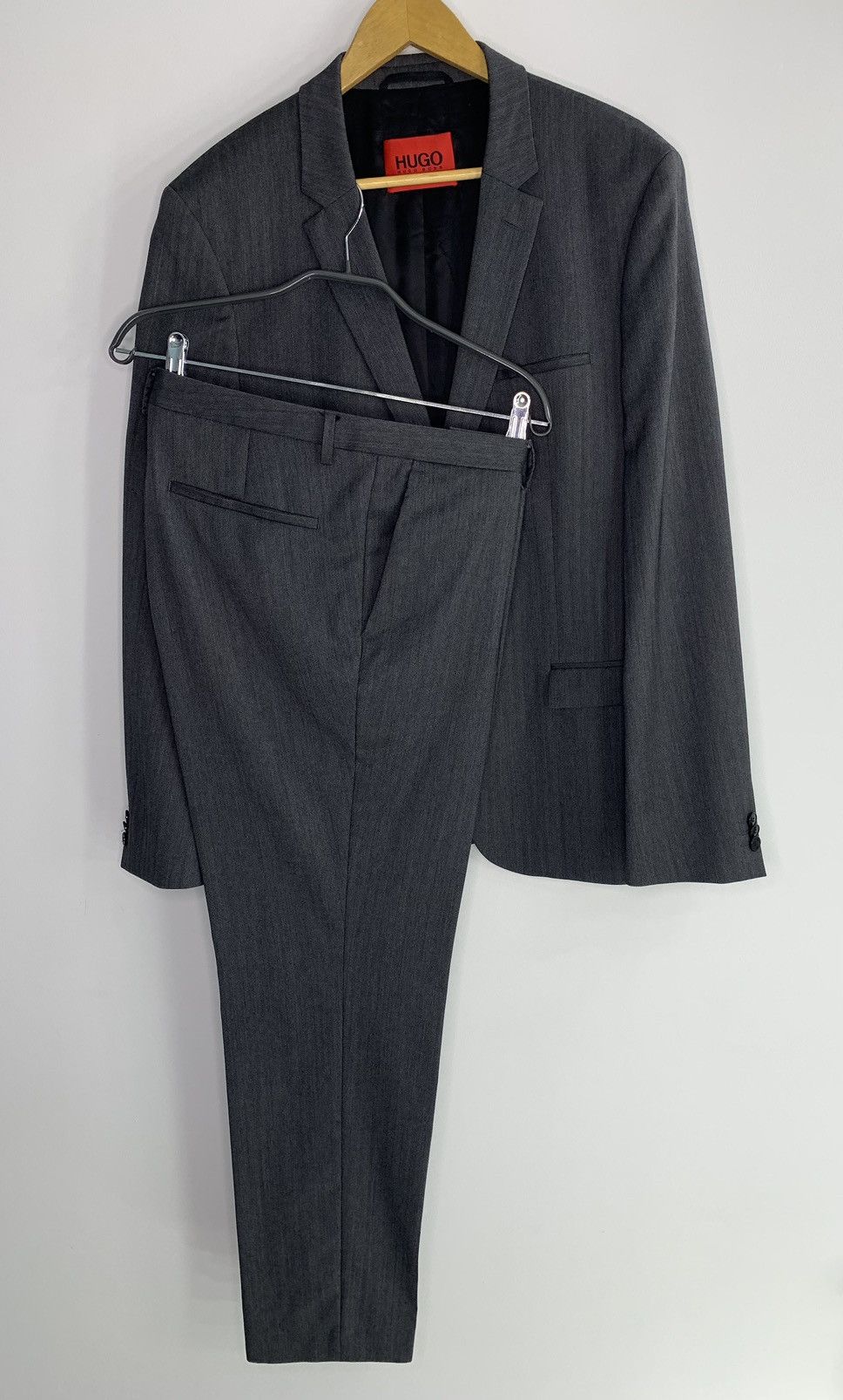 Hugo Boss Hugo Boss Extra Slim Soft Constructed Grey Suit 52 Size Size 42R - 2 Thumbnail