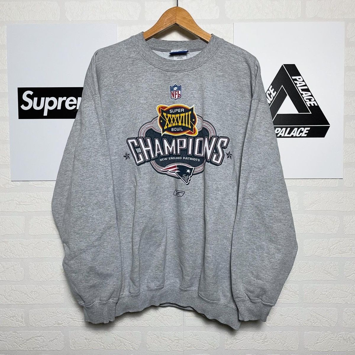 Reebok New England Patriots Super Bowl XXXVIII Champions Crewneck Size US XL / EU 56 / 4 - 1 Thumbnail