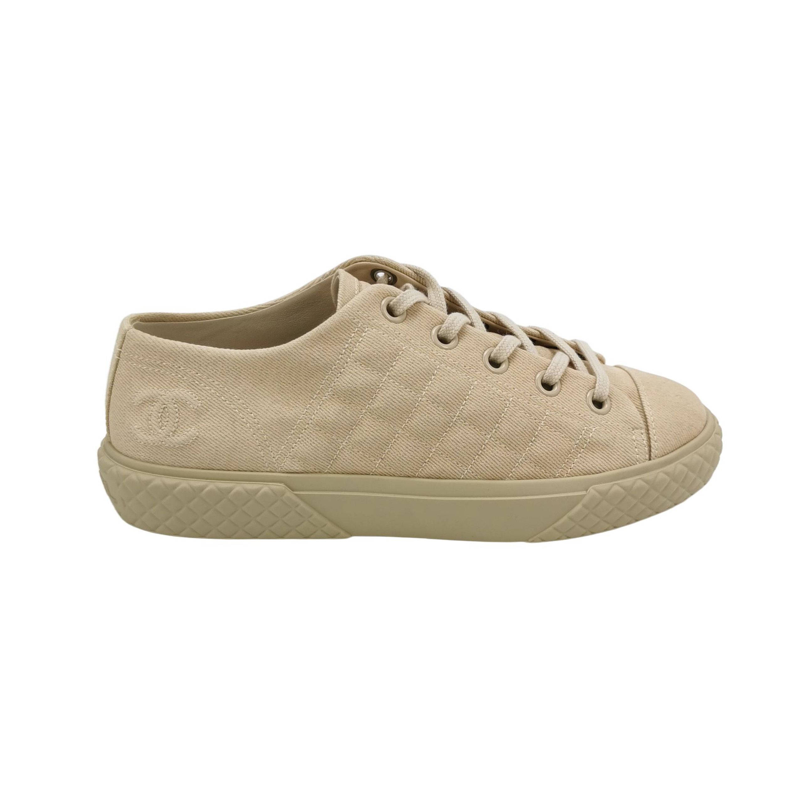 Chanel Chanel Women 7-5 Lowtop Sneakers Size US 7.5 / IT 37.5 - 1 Thumbnail