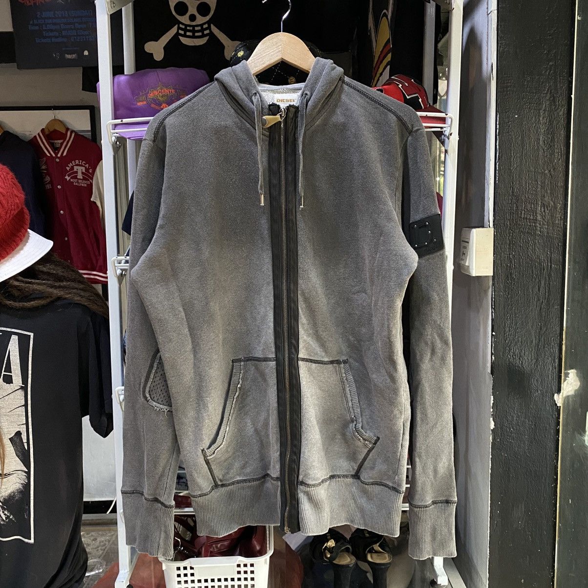 Diesel 2000s Diesel Hoodie Size US L / EU 52-54 / 3 - 1 Thumbnail