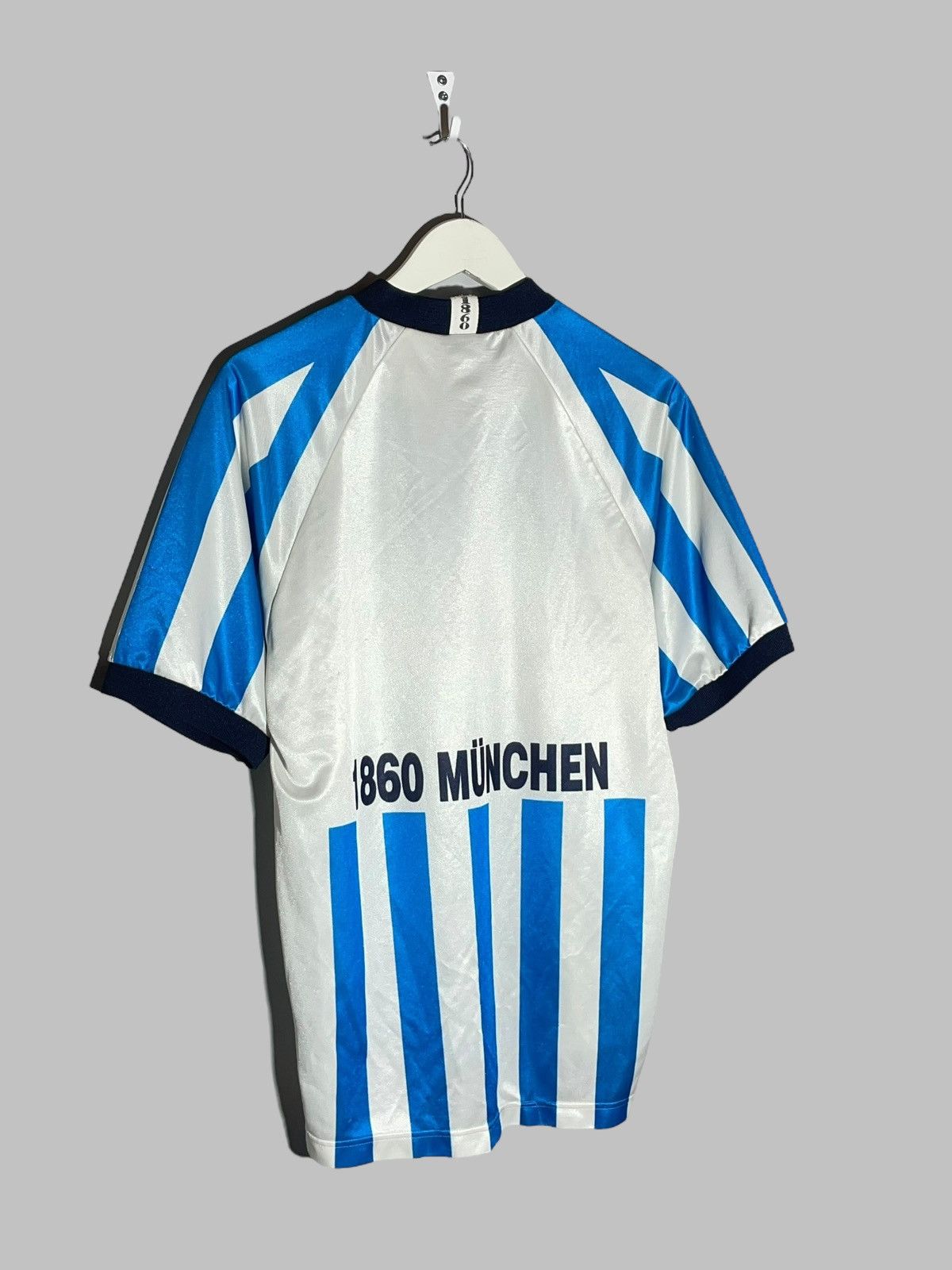 Nike × Vintage TSV 1860 Munchin Nike 1995/96 Home Vintage Football Shirt Size US M / EU 48-50 / 2 - 11 Thumbnail