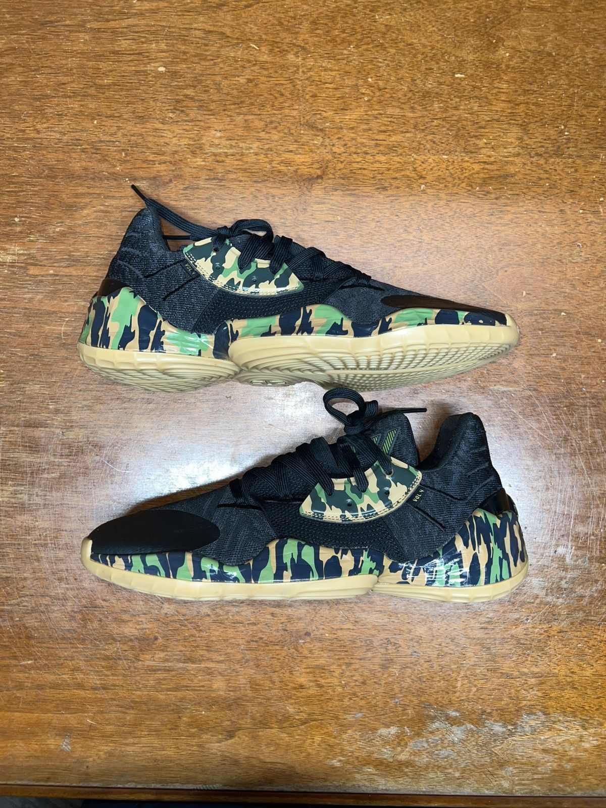 Adidas Harden Vol. 4 Tech Olive size 11 Size US 11 / EU 44 - 1 Thumbnail