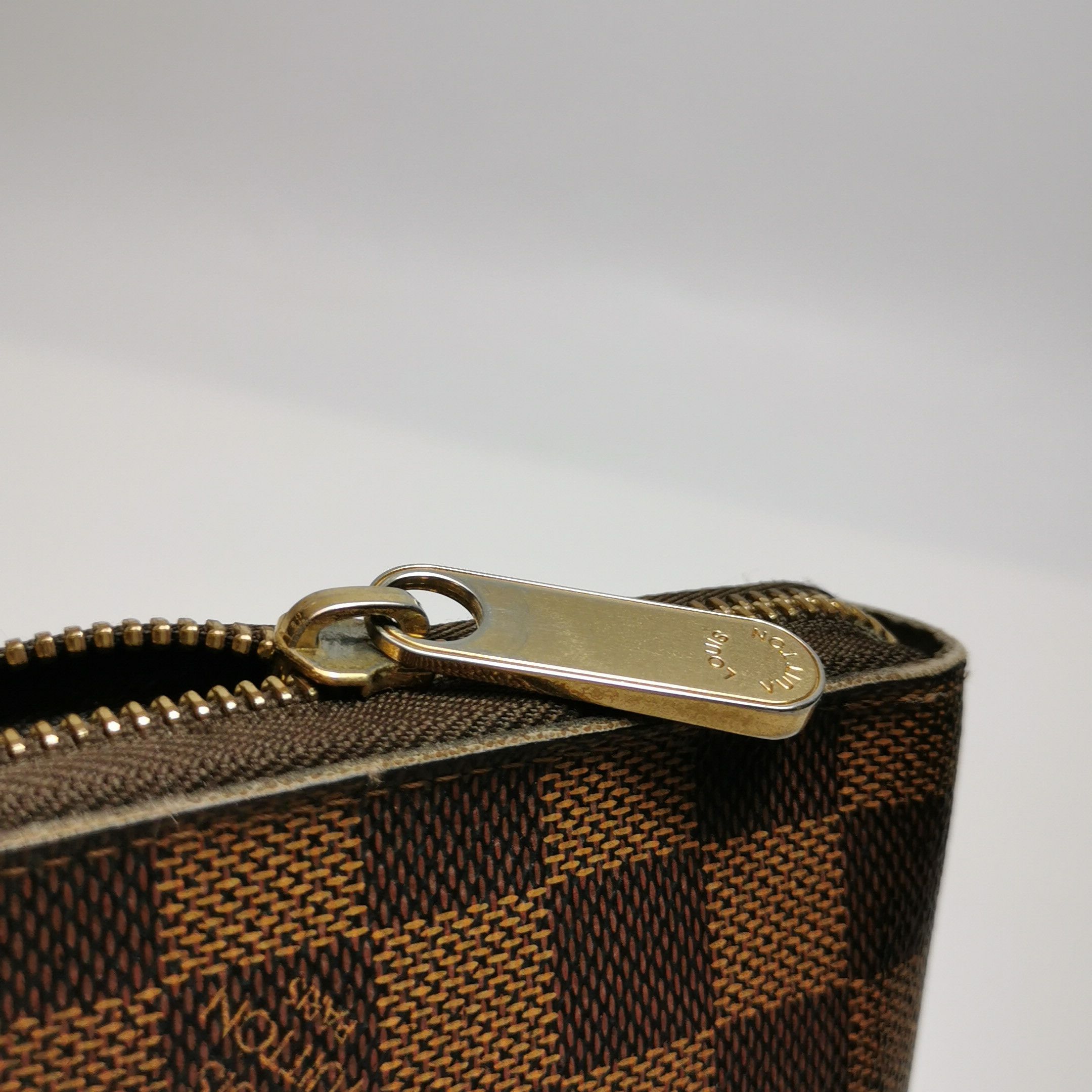Louis Vuitton Louis Vuitton (LV) Zippy Checkerboard Zipper Clutch -y2506 Size ONE SIZE - 1 Thumbnail