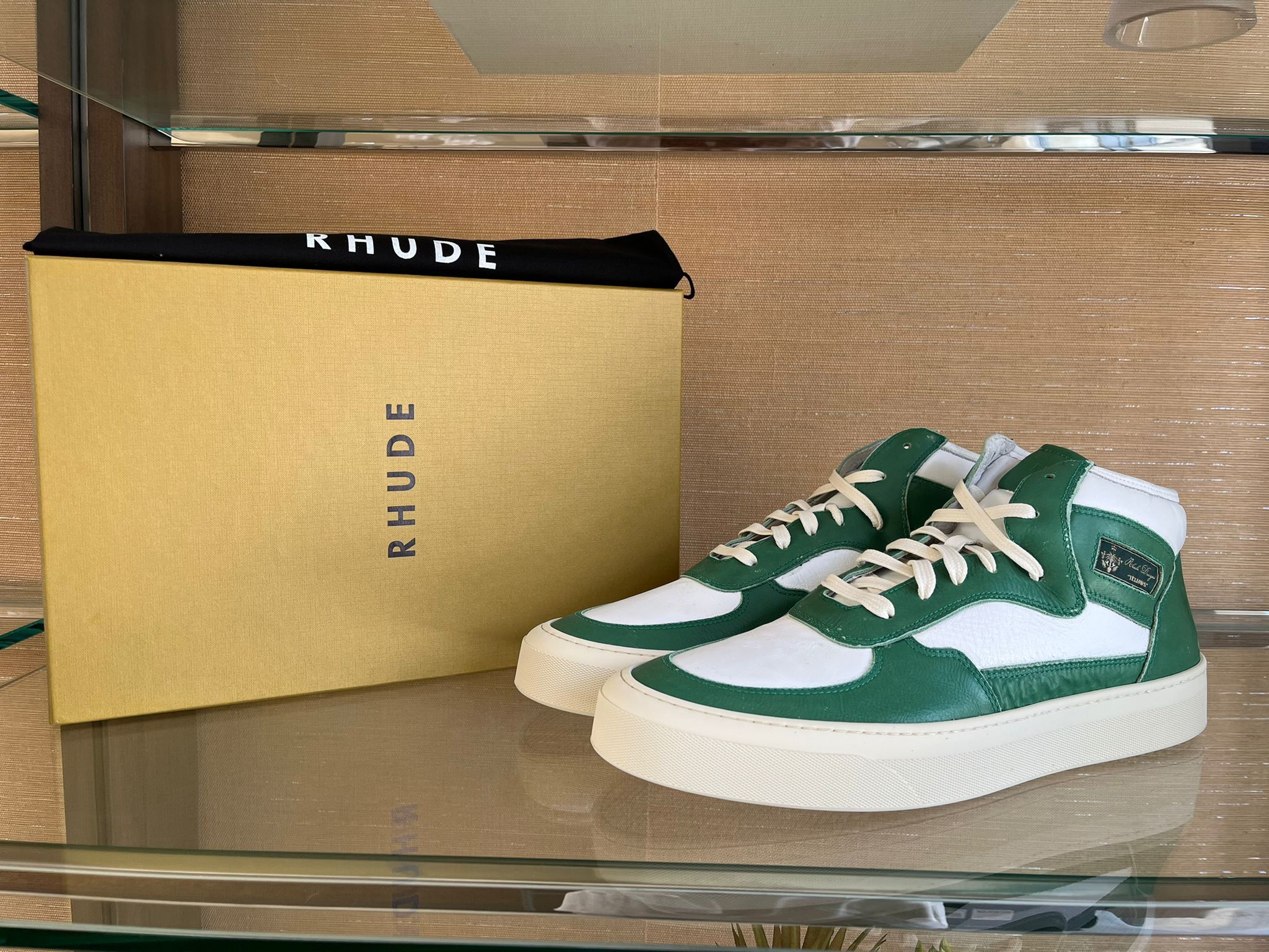 Cabriolets Sneakers in Green & White