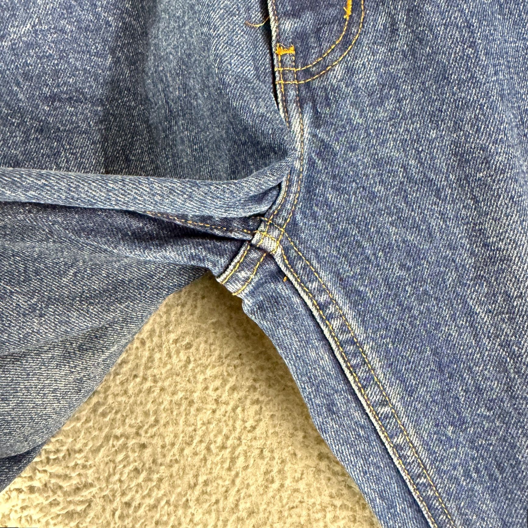 I Love Ugly I Love Ugly Hi Stranger Jeans Mens Small Blue Denim Cropped 5-Pocket 100% Cotton Jeans Regular Small Blue 90s City College Denim Cropped Mens Size US 29 - 4 Thumbnail