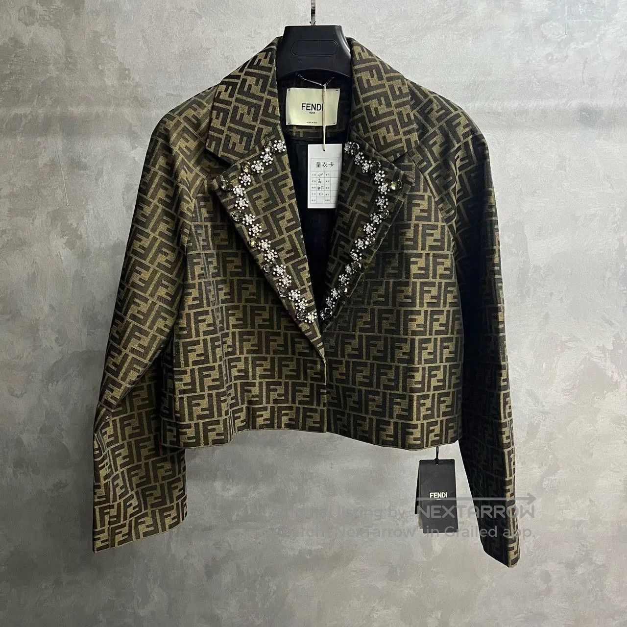 Fendi Fendi Brown Letter Print Collar Jacket. Size S / US 4 / IT 40 - 1 Thumbnail
