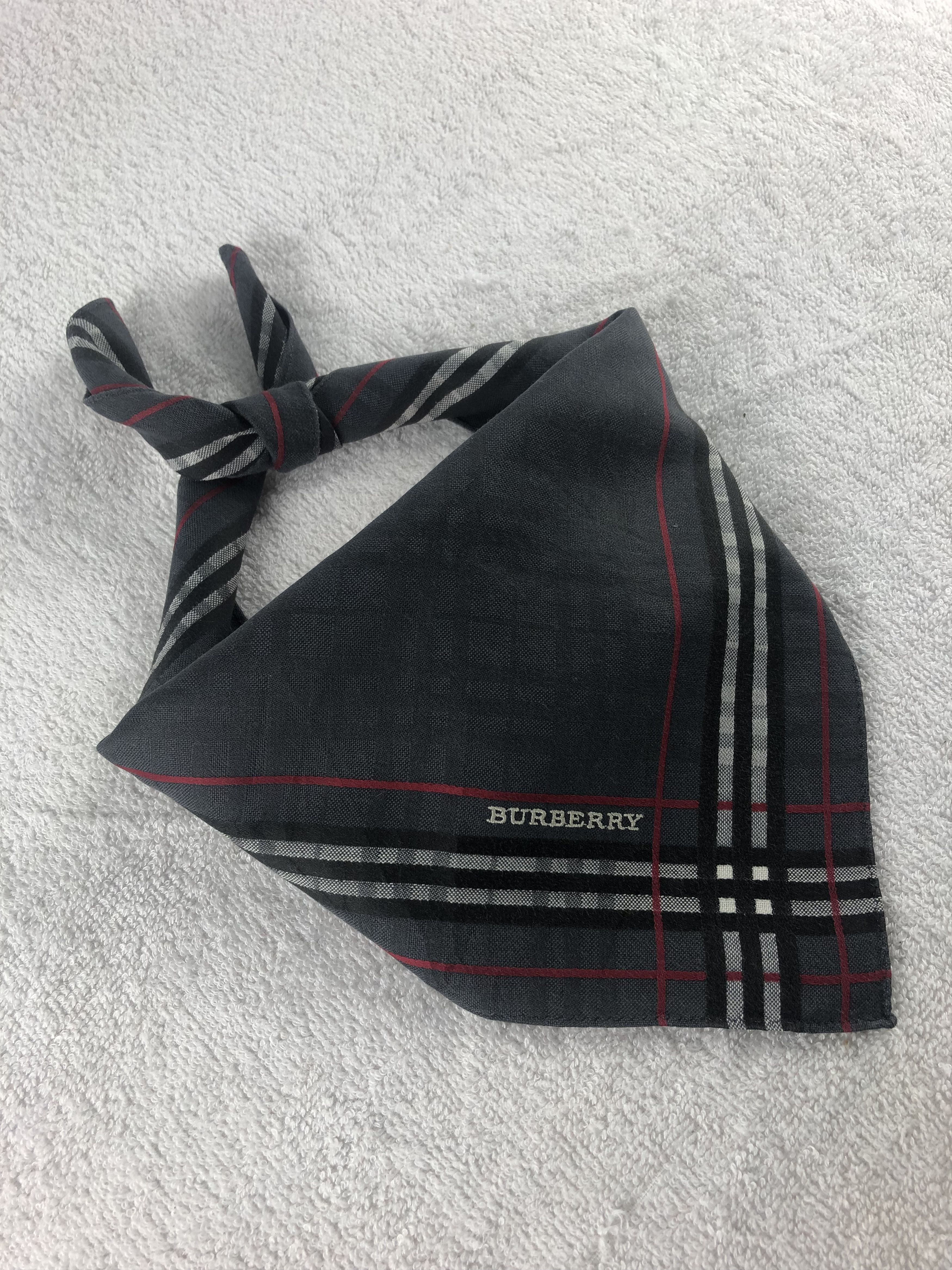 Burberry Burberry Handkerchief / Bandana / Neckerchief Size ONE SIZE - 1 Thumbnail
