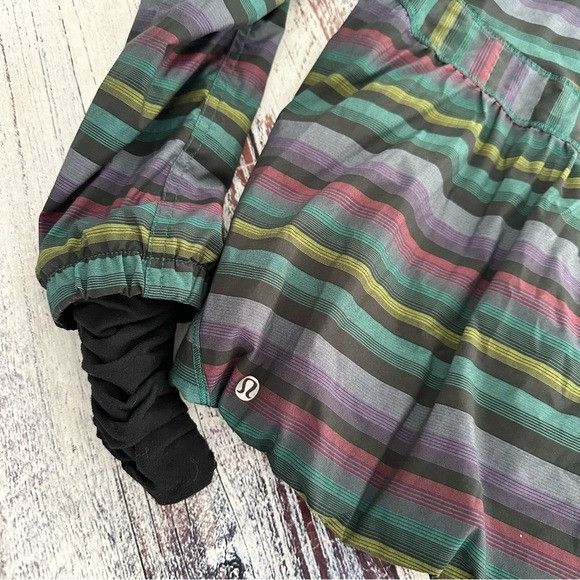 Lululemon Lululemon Run Hustle Jacket in Multi Poncho Stripe Hooded Ja Size M / US 6-8 / IT 42-44 - 6 Thumbnail