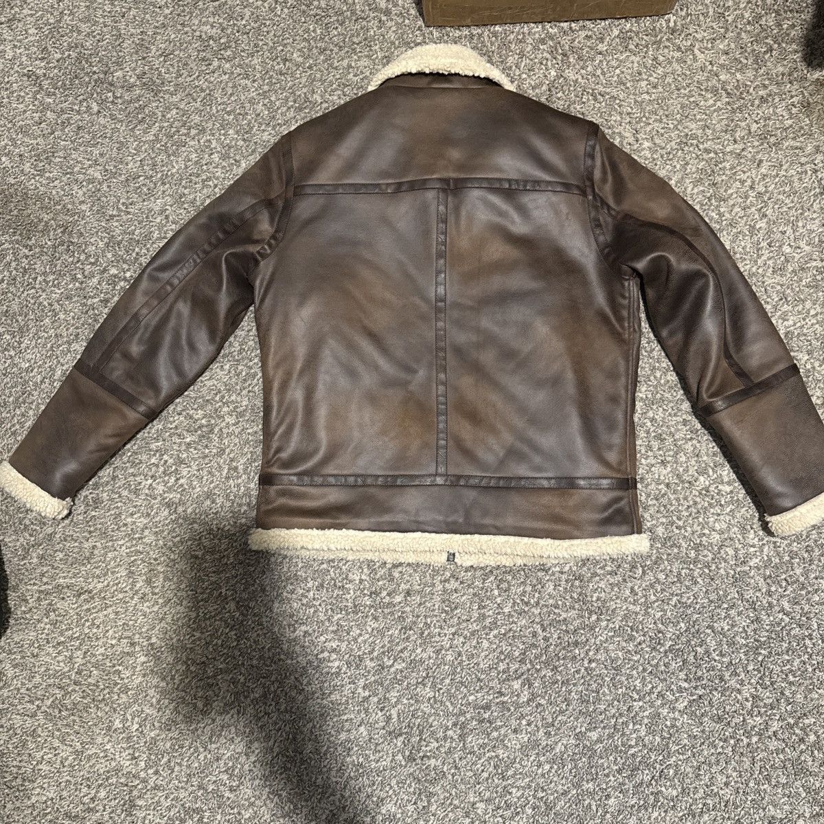 Calvin Klein Men's Classic Faux Shearling B-3 Bomber Jacket Size US M / EU 48-50 / 2 - 4 Thumbnail