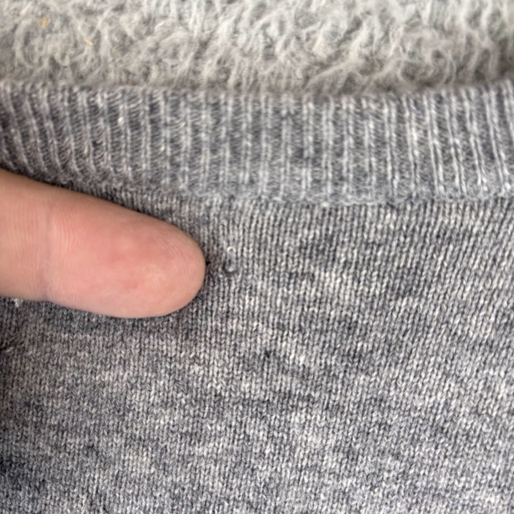 Peter Millar Peter Millar Sweater Mens L Gray V-Neck Cashmere Wool Pullover Golf Size US L / EU 52-54 / 3 - 4 Thumbnail