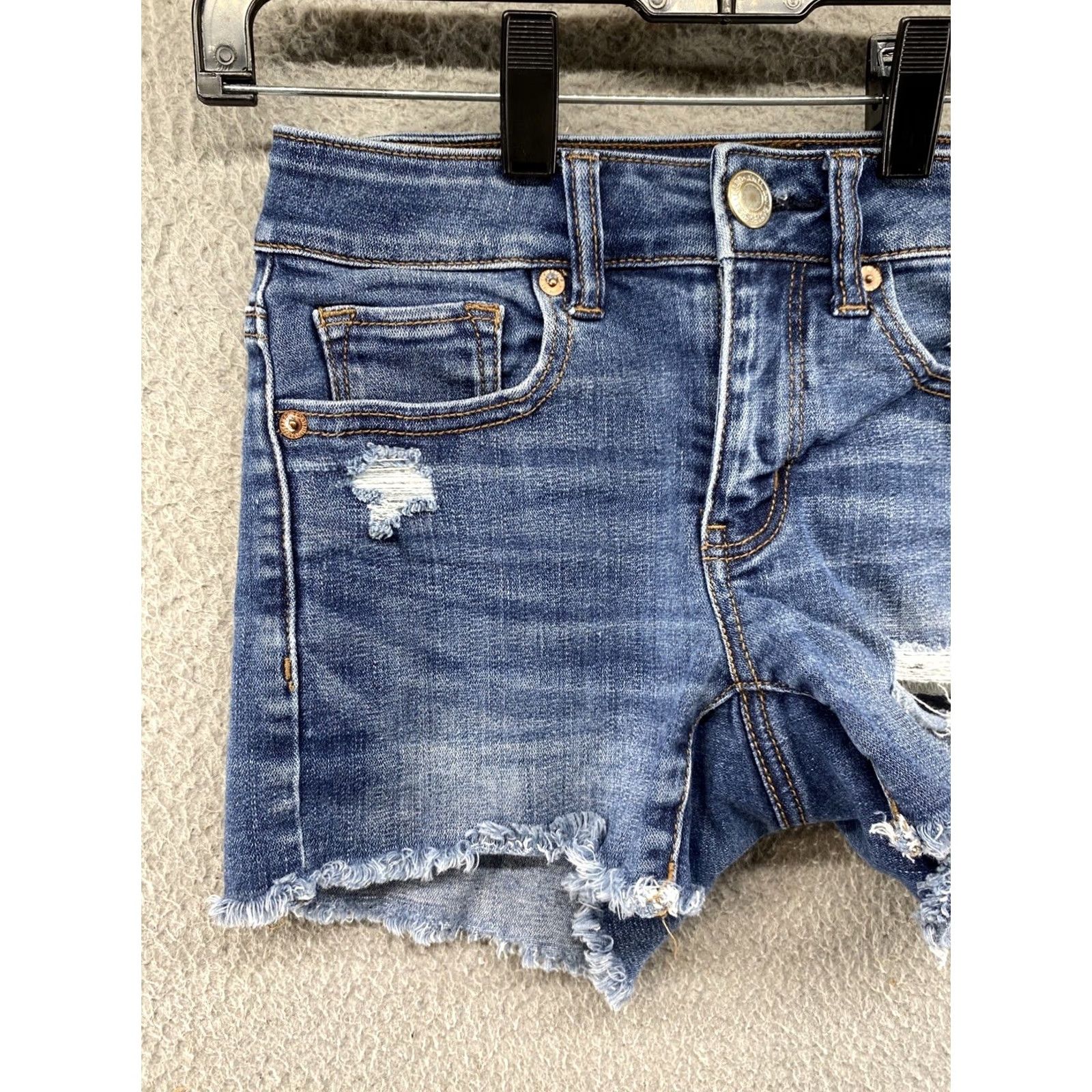 American Eagle Outfitters American Eagle Outfitters Midi Shorts Super Stretch X Blue Denim Size 0 Women’s Casual Distress 5-Pocket Regular Rise Mid Blue Size 25" / US 0 / IT 36 - 3 Thumbnail