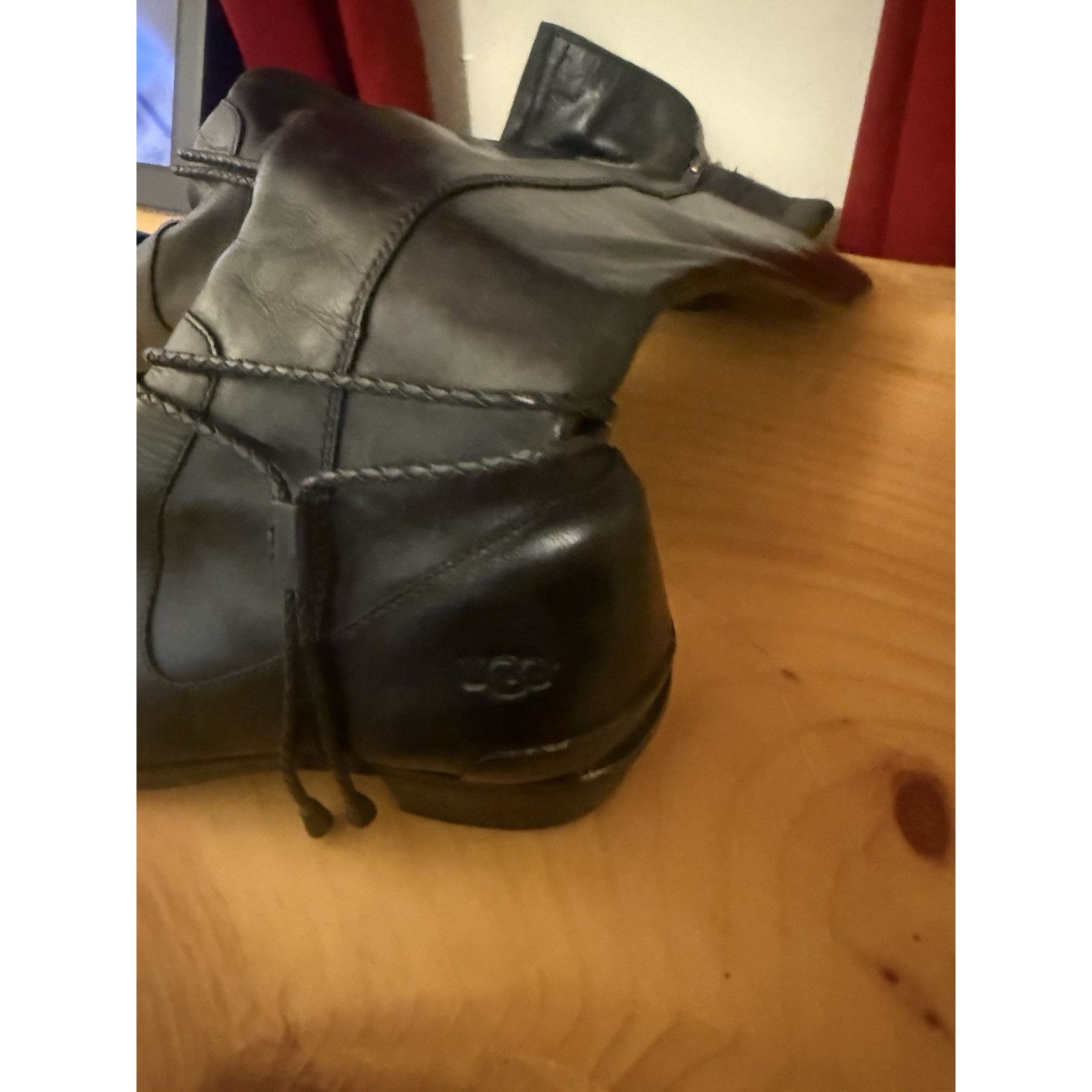 Ugg UGG Black Leather Boots Ladies Size 8 Size US 8 / IT 38 - 3 Thumbnail