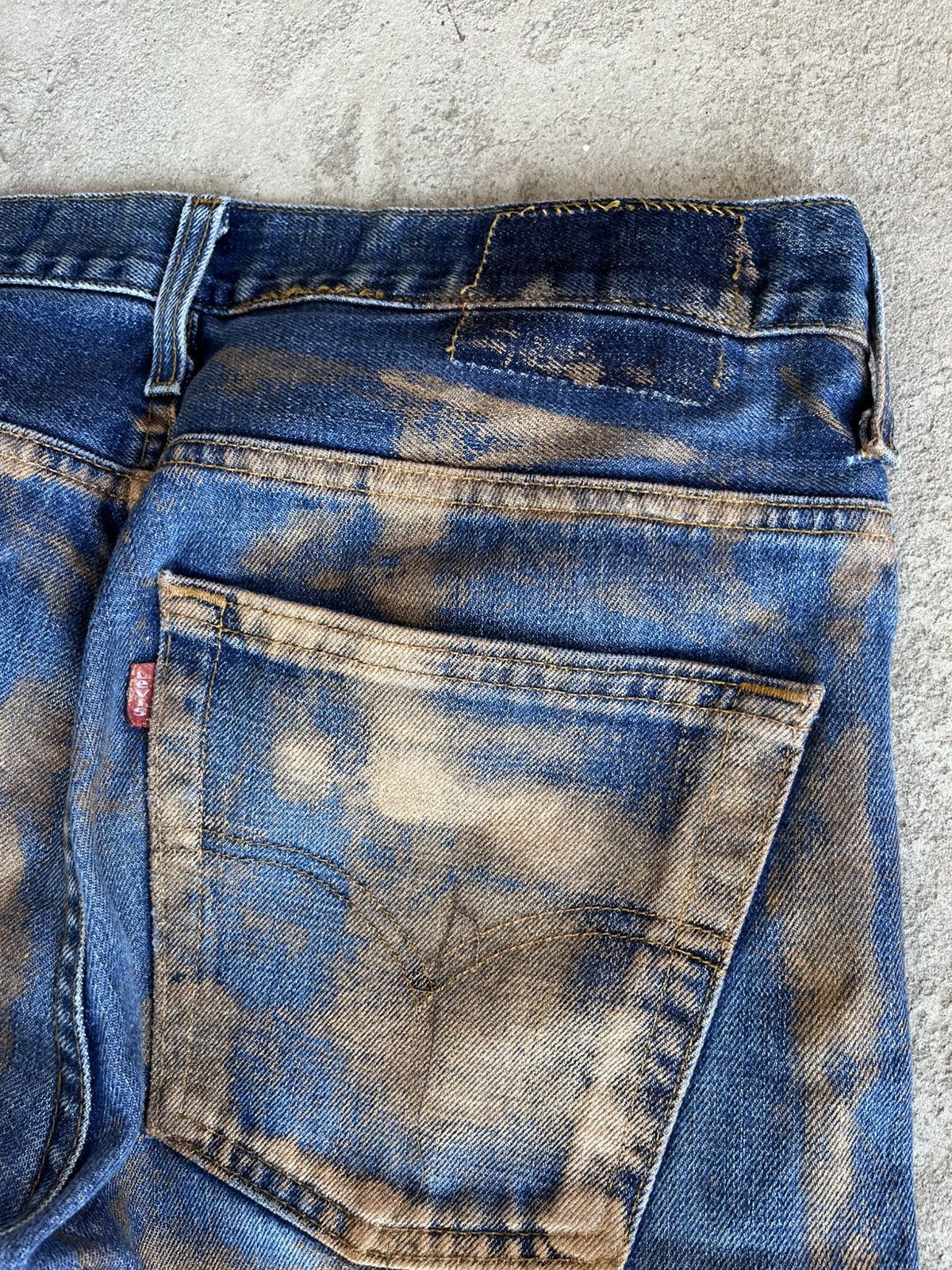 20471120 × If Six Was Nine × Le Grande Bleu (L.G.B.) Dirty Painted Distressed Thrashed Faded Baggy Jeans Y2K Size US 33 - 10 Thumbnail