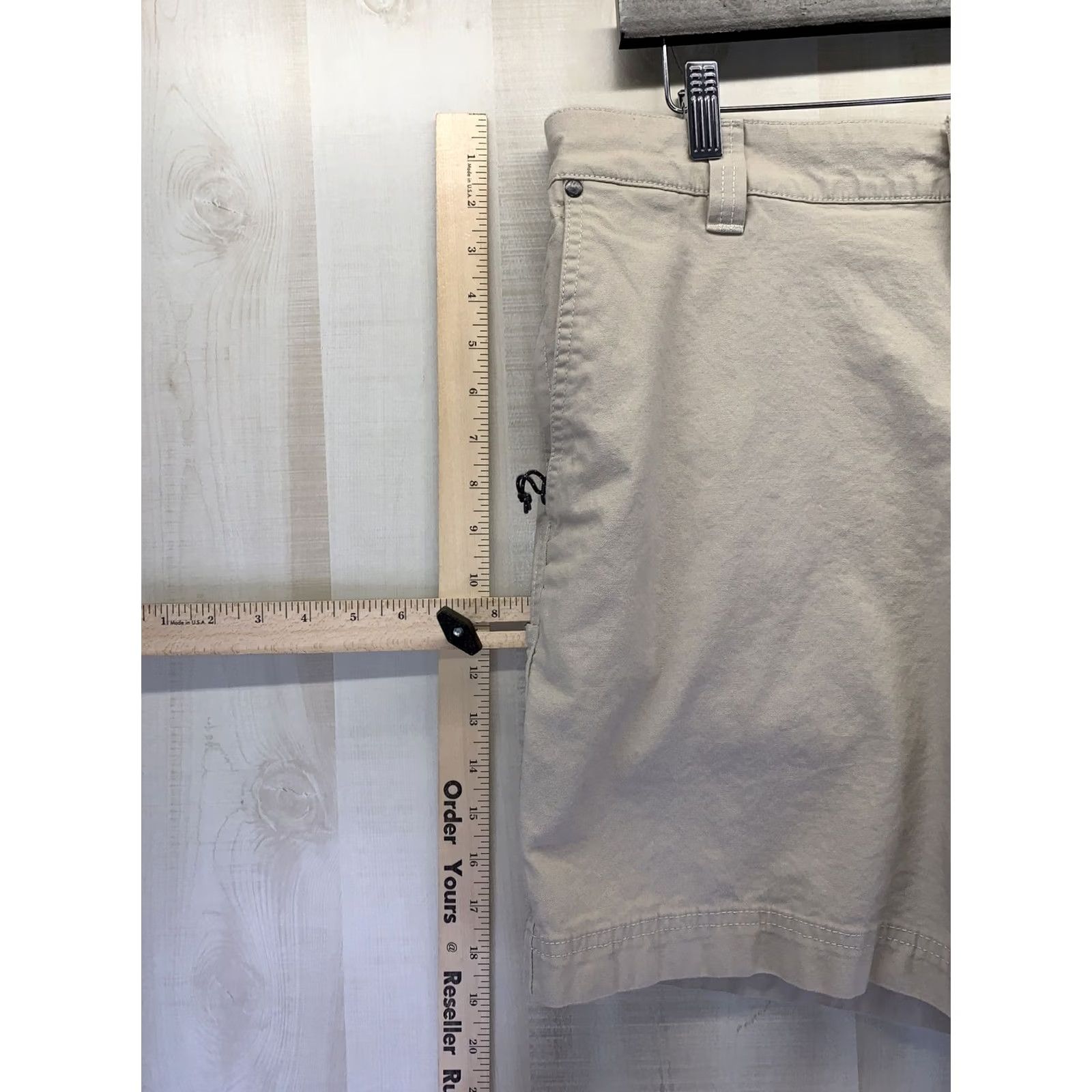 Vintage Columbia Mens Khaki Hiking Outdoor Shorts Sz 36-5590 Cargo Regular 36 Beige Men 8 in Inseam Vintage No Size US 36 / EU 52 - 5 Thumbnail