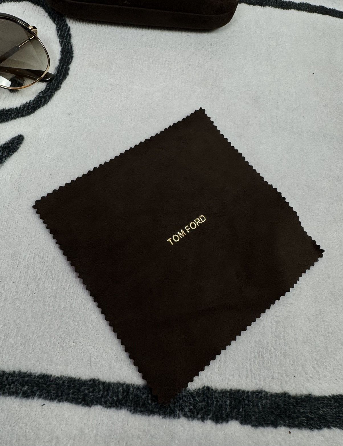 Tom Ford Tom Ford Sunglasses Russell TF234 Black Gold With Box Size ONE SIZE - 2 Thumbnail