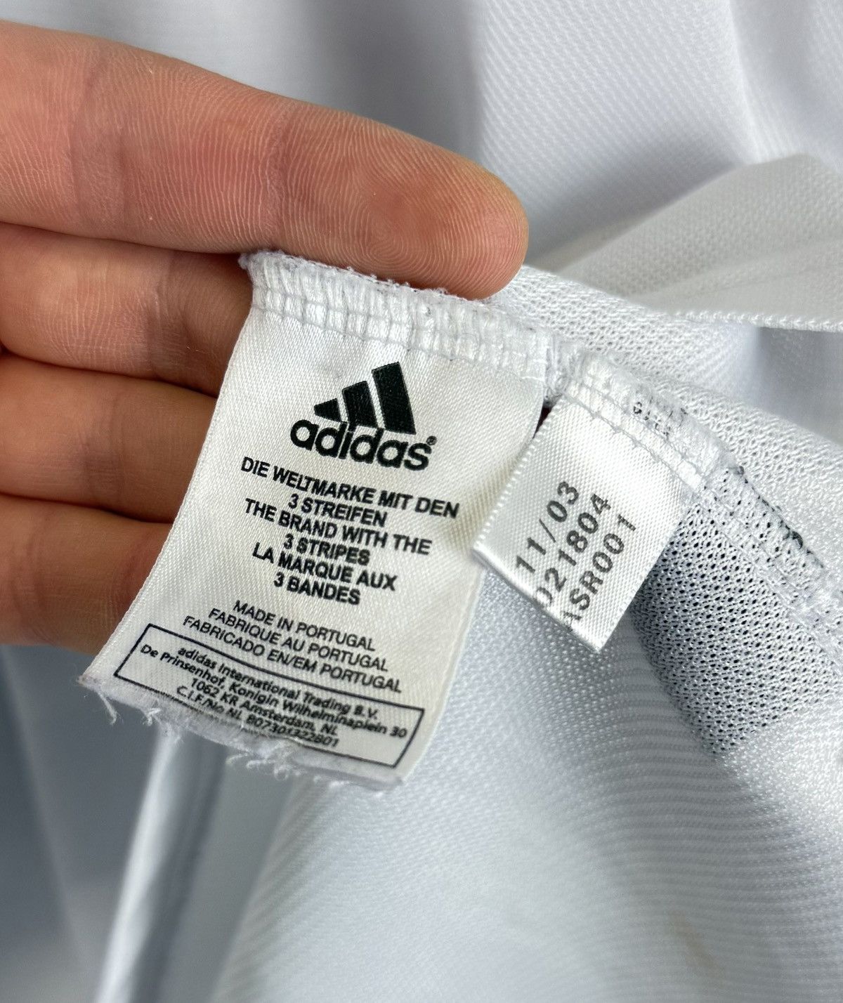 Adidas Vintage Real Madrid 2003/2004 Soccer Jersey Football Shirt Size US XXL / EU 58 / 5 - 8 Thumbnail
