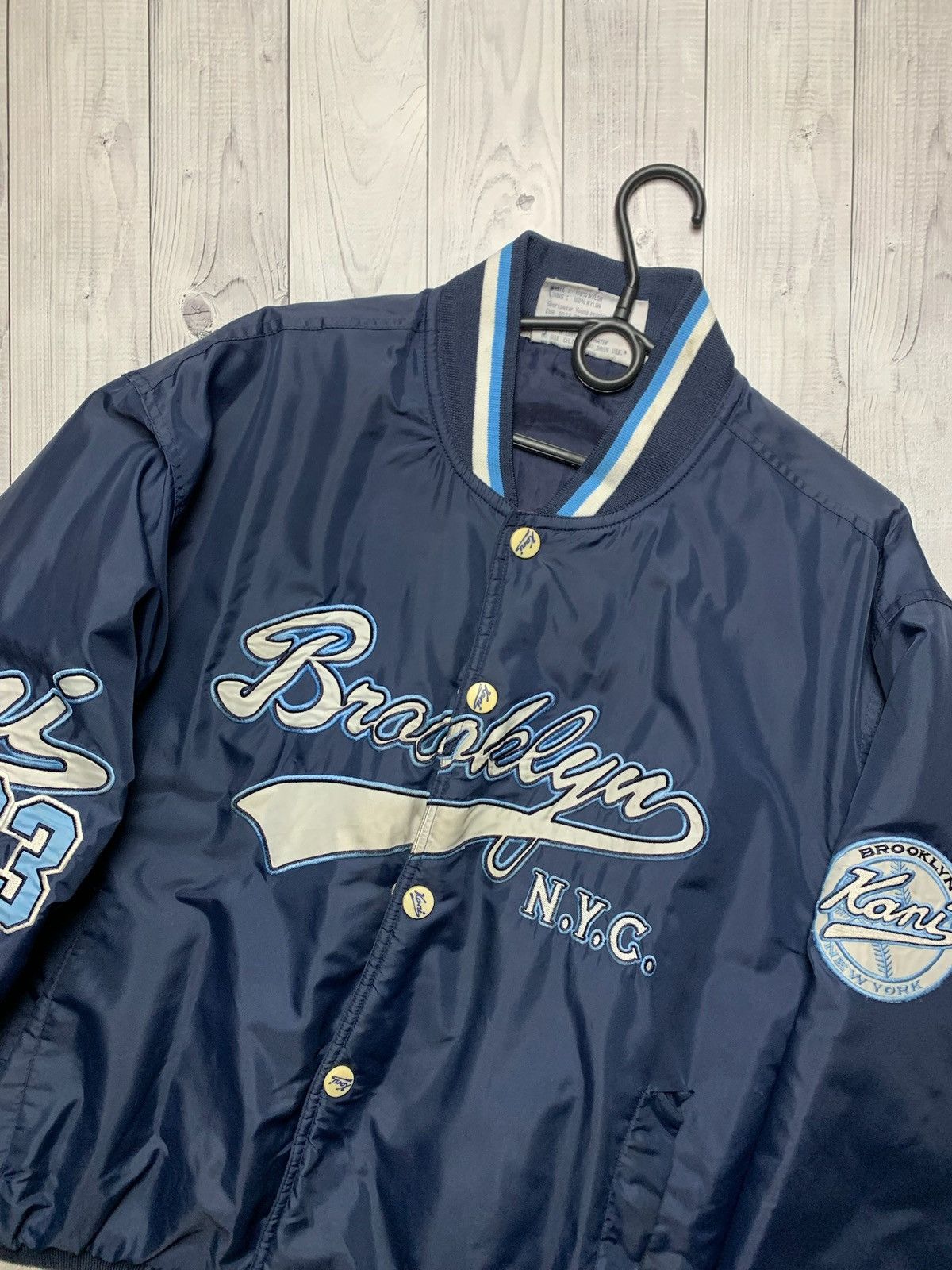 Karl Kani × Vintage Vintage Karl Kani bomber jacket rap Y2K size M big logo Size US M / EU 48-50 / 2 - 3 Thumbnail