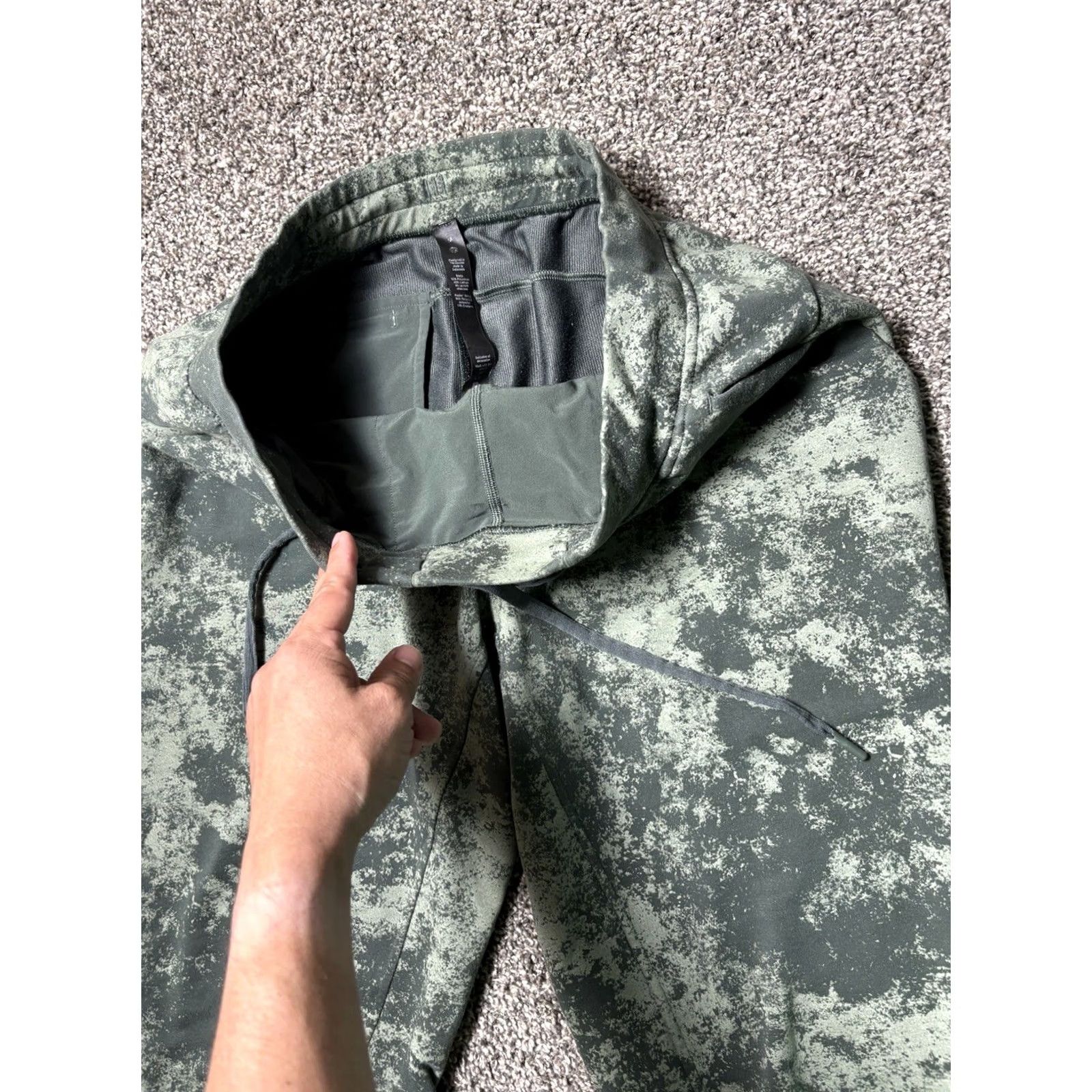 Lululemon Lululemon Jogger Sweatpants Mens Medium Camo Green City Sweat Drawstring Size US 32 / EU 48 - 6 Thumbnail