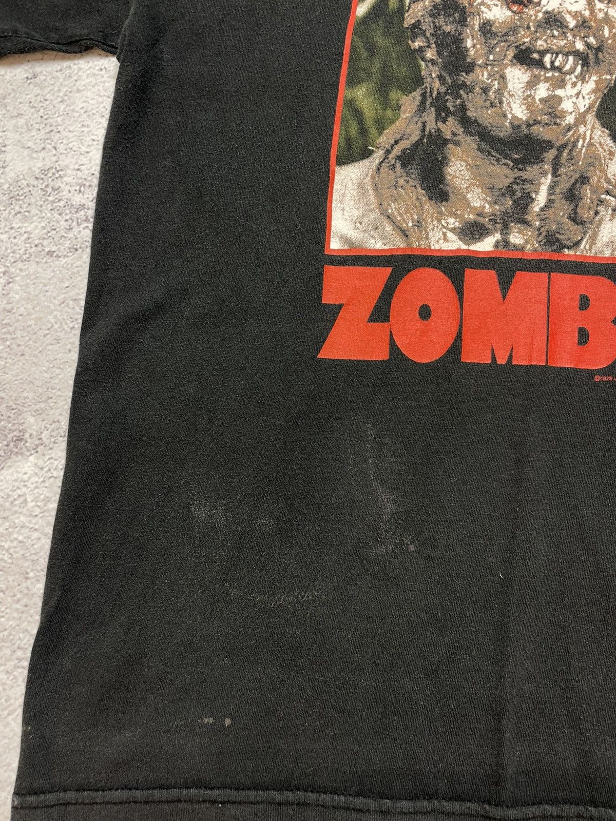 Vintage 90s Zombie We are going to eat you Horror Goth Vintage Tee Size US L / EU 52-54 / 3 - 4 Thumbnail
