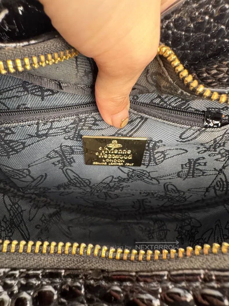 Vivienne Westwood Vivienne Westwood size os Black Patent Leather Crocodile / Size ONE SIZE - 7 Thumbnail