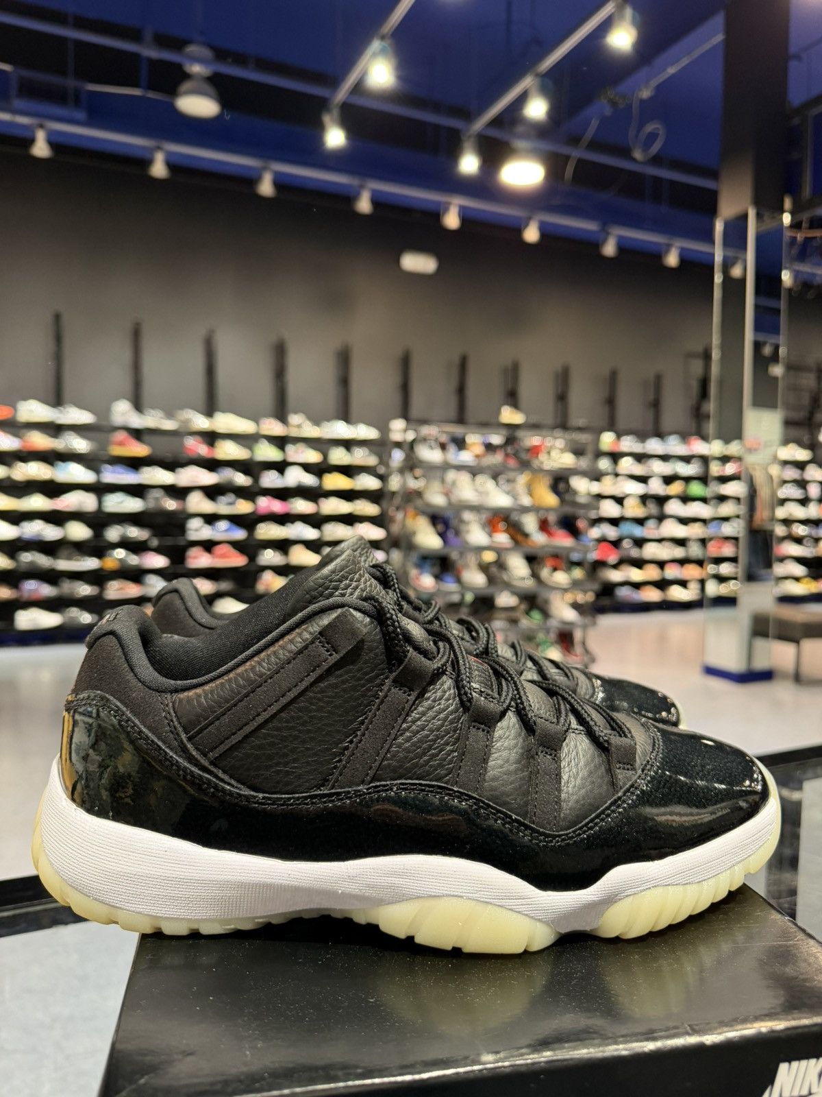 Jordan Brand Size 11 - Jordan 11 Retro Low 72-10 Size US 11 / EU 44 - 3 Thumbnail