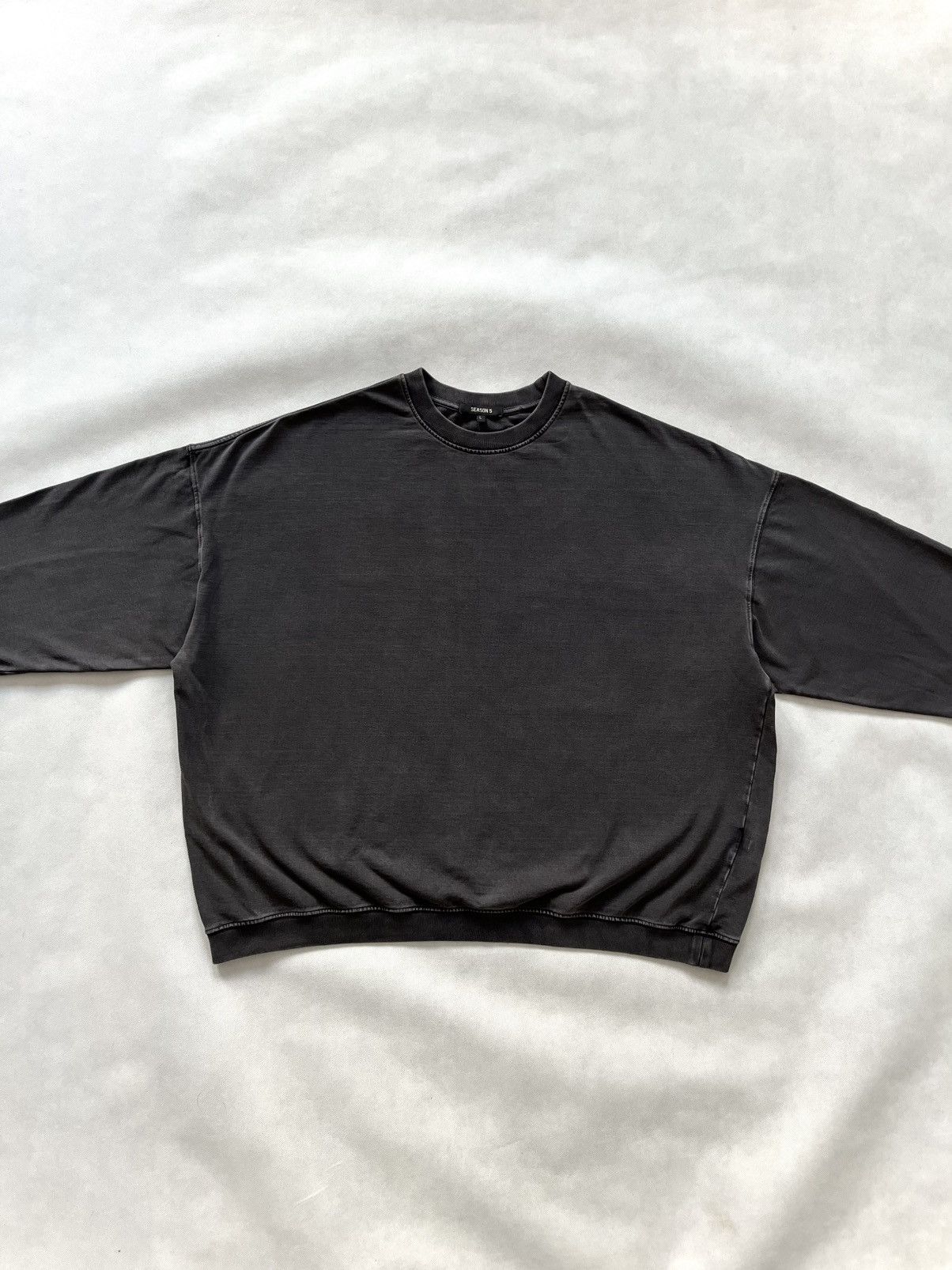 Yeezy YEEZY Season 5 Washed Dark Grey Blank Boxy Fit Crewneck Size US L / EU 52-54 / 3 - 2 Thumbnail