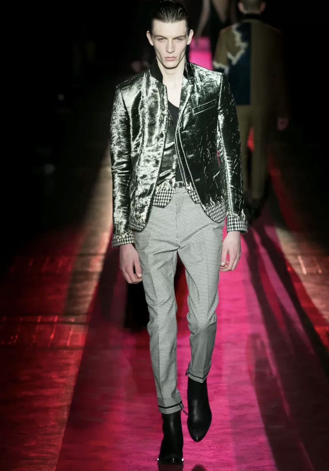 Haider Ackermann Haider Ackermann Show Green Velvet Jacket 2412-Nextarrow Size US S / EU 44-46 / 1 - 3 Thumbnail