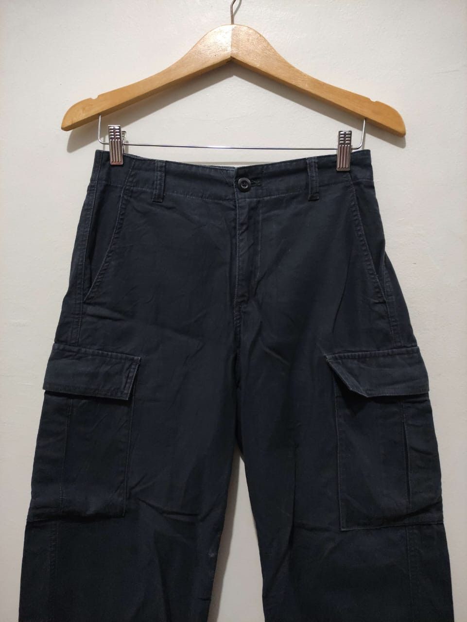 Uniqlo Uniqlo cargo Tactical Pants Size US 31 - 8 Thumbnail