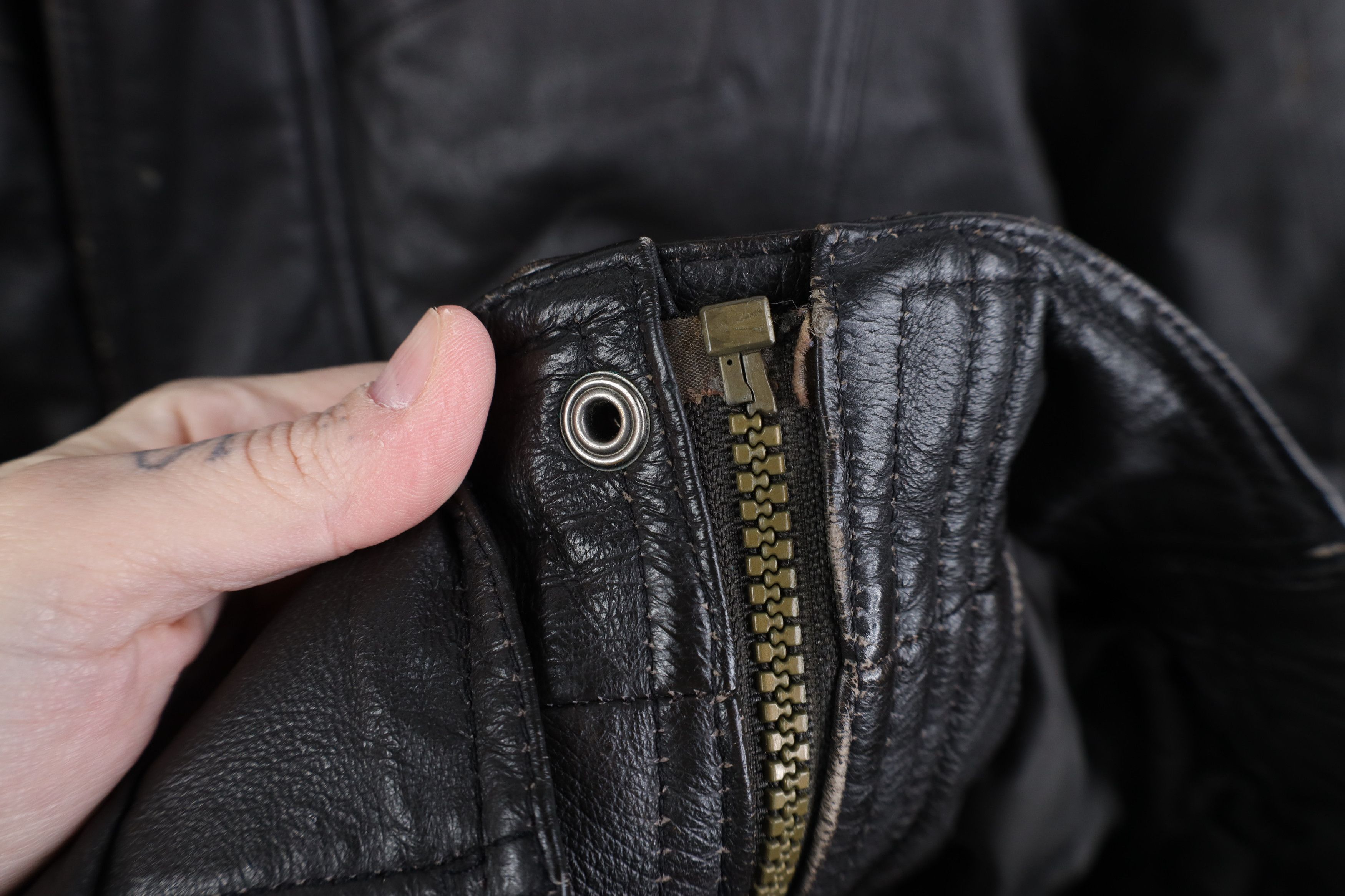 Vintage Vintage 90s Streetwear Quilted Leather Bomber Jacket Brown Size US XXL / EU 58 / 5 - 7 Thumbnail