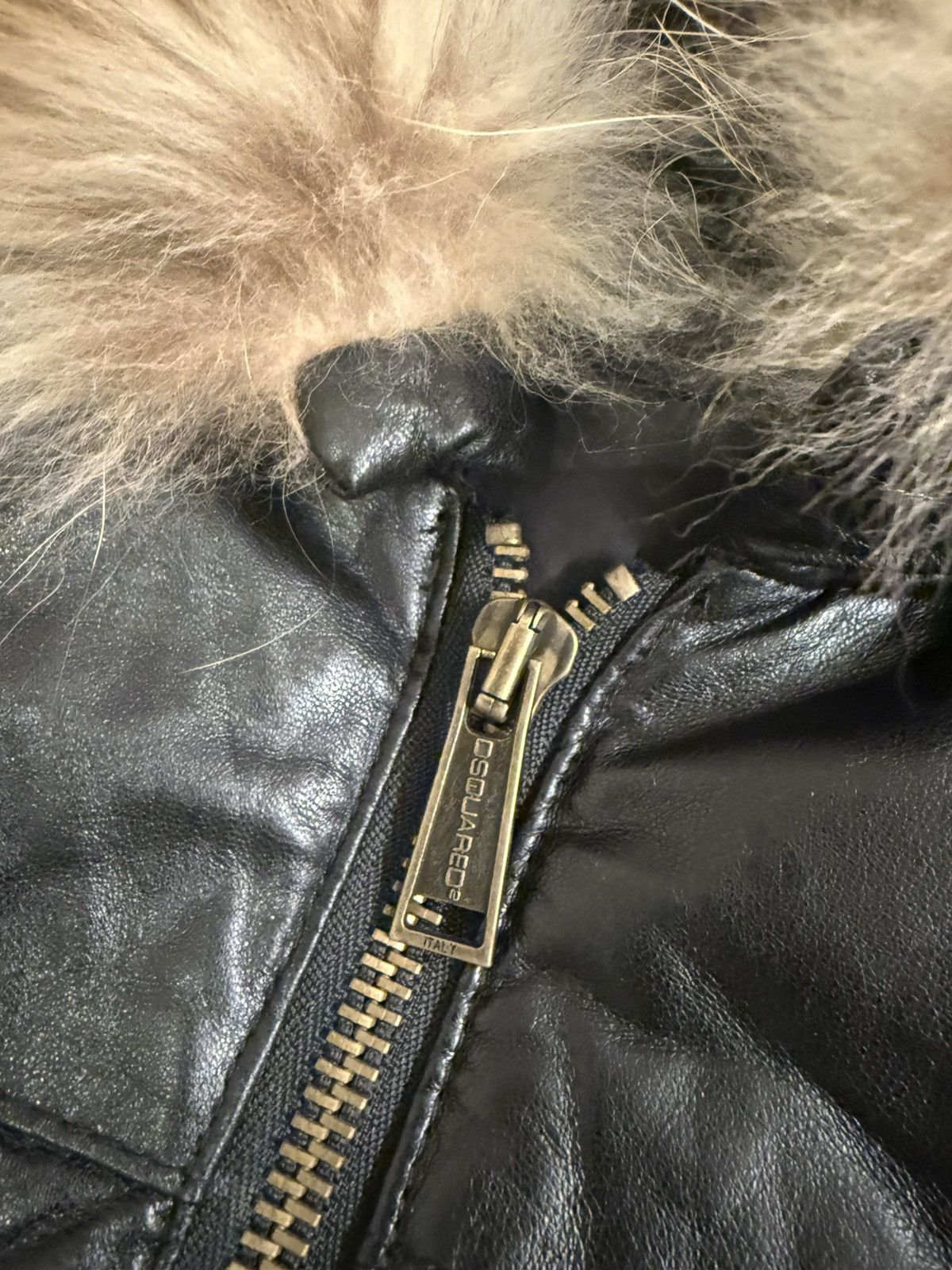 Dsquared2 2000s Dsquared2 Leather & polyester fur puffer Size M / US 6-8 / IT 42-44 - 2 Thumbnail