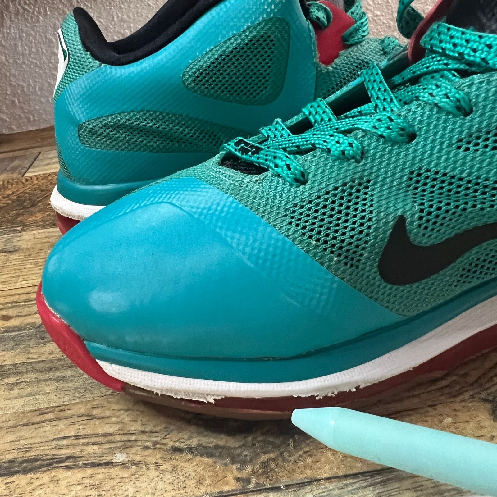 Nike Nike LeBron 9 Low Liverpool Teal Red Black Size 8 Size US 8 / EU 41 - 12 Thumbnail