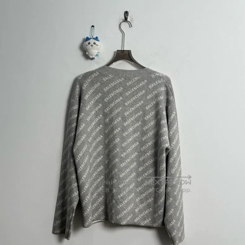 Balenciaga Balenciaga Barrage V-Neck Button Long-Sleeve Knit Cardigan Size US S / EU 44-46 / 1 - 4 Thumbnail