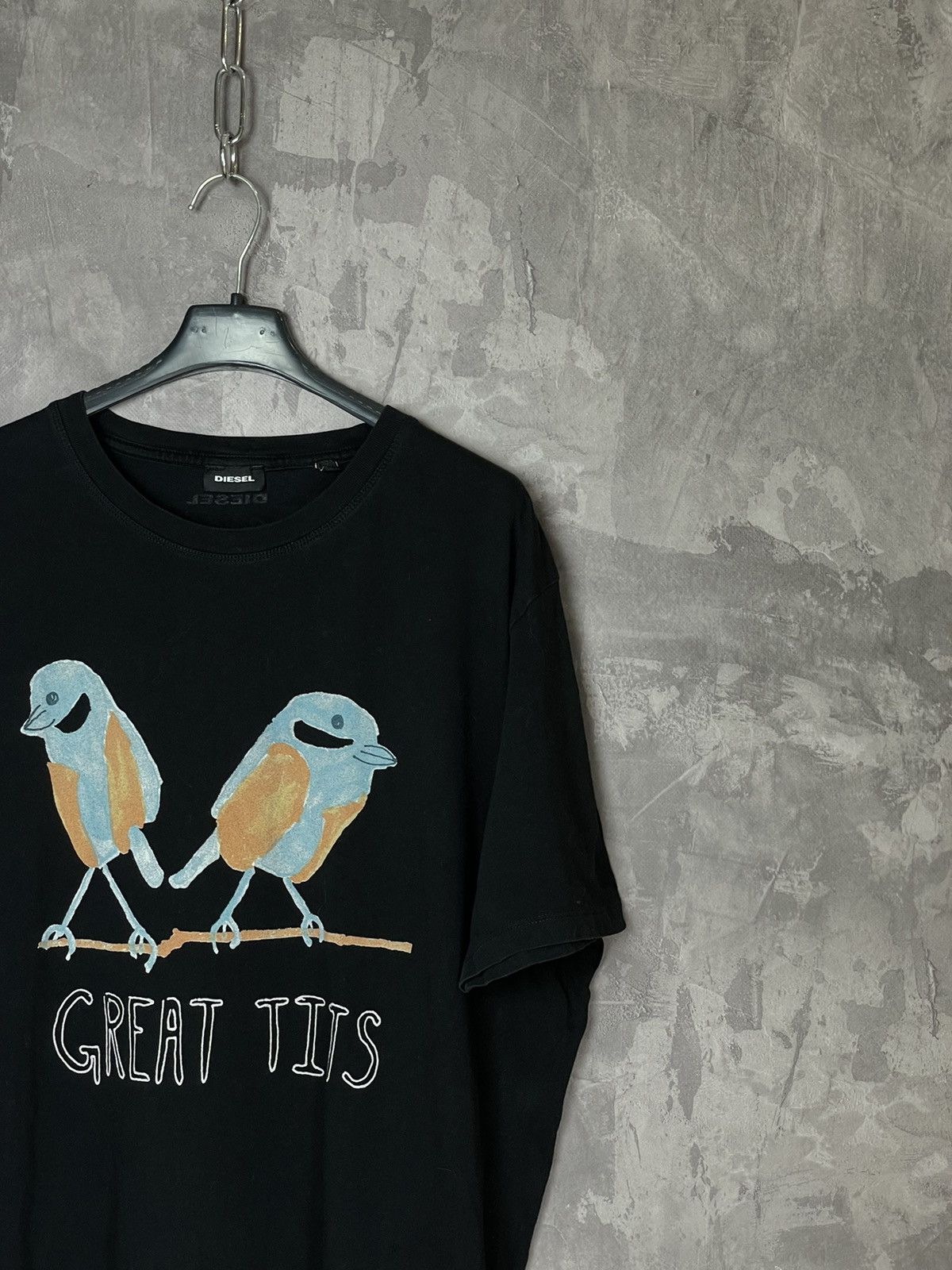 Diesel × Vintage DIESEL BIG LOGO “GREAT TITS” BIRDS RARE T-SHIRT Size US XL / EU 56 / 4 - 4 Thumbnail