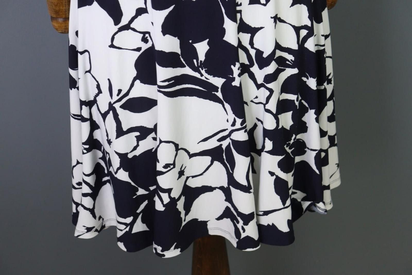 Polo Ralph Lauren Lauren Ralph Lauren White/Black Floral Business Dress Size 6 Size M / US 6-8 / IT 42-44 - 5 Thumbnail