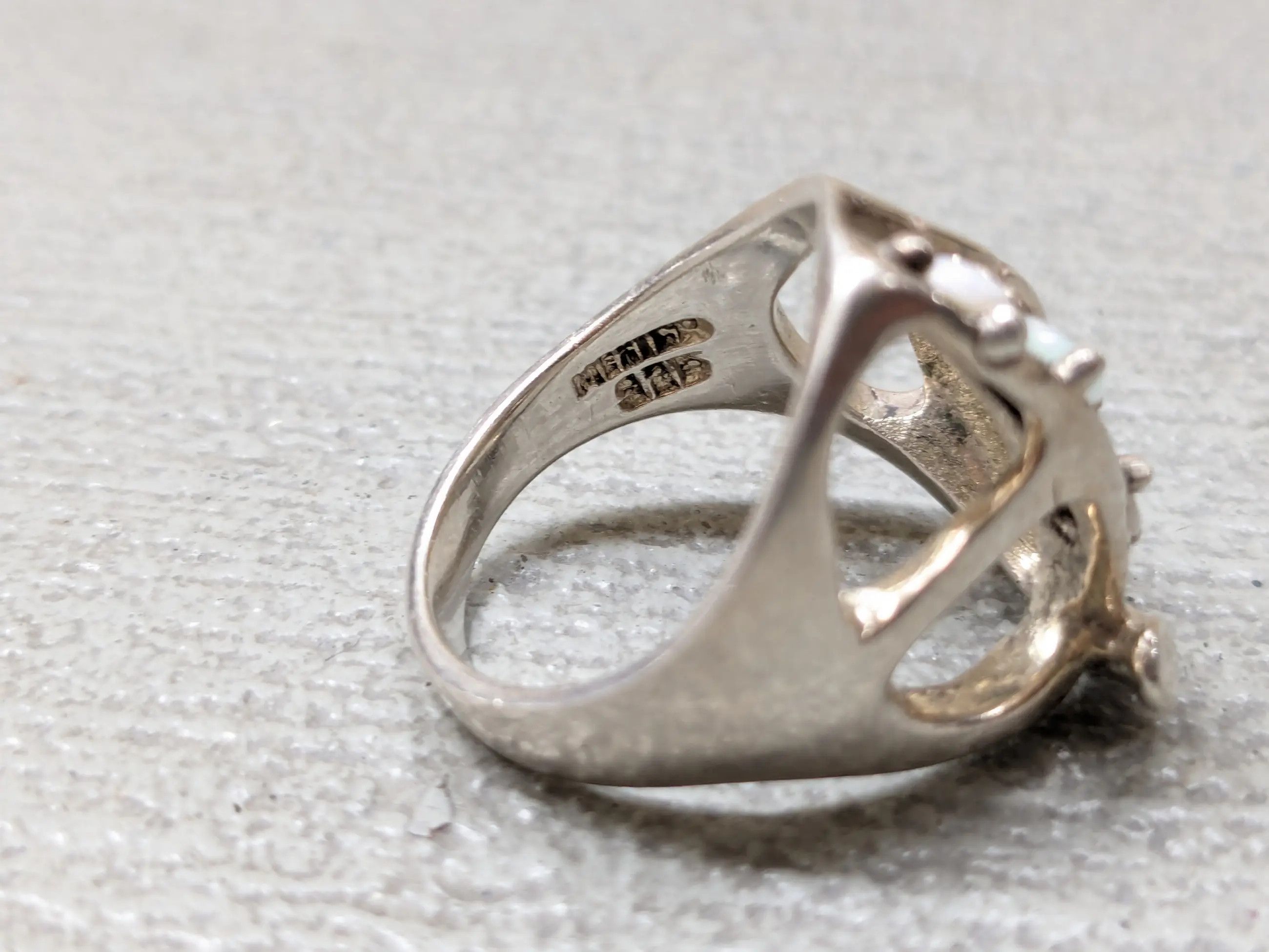 Jewelry × Sterling Silver Vintage Sterling Silver Ring Opal 9 Leaf Native Indian Taxco Size ONE SIZE - 8 Thumbnail