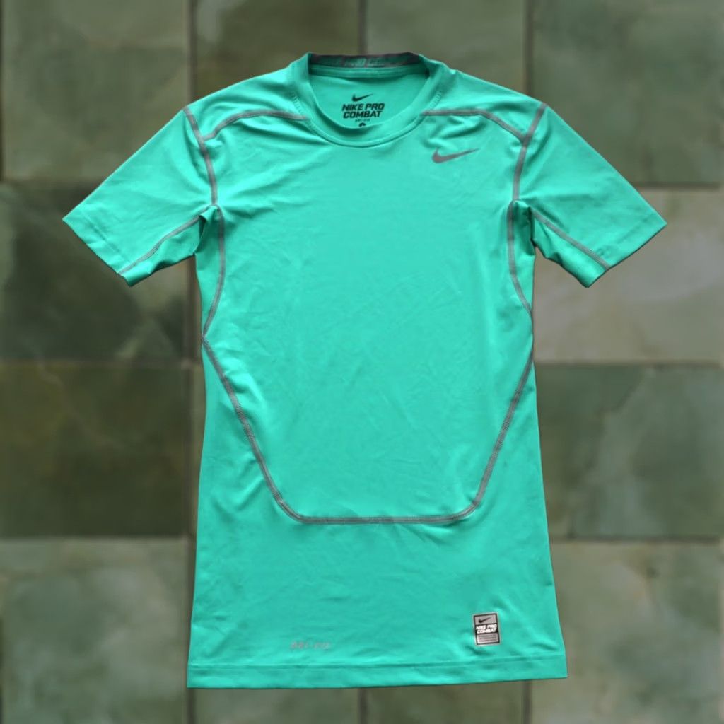 Nike Nike Pro Combat Mens Shirt Compression Jersey Trikot Camiseta Turquoise SZ Small Mens Shrt S Turquoise Jersey Pro Combat Mens Shirt Compression Nike Size US S / EU 44-46 / 1 - 1 Thumbnail