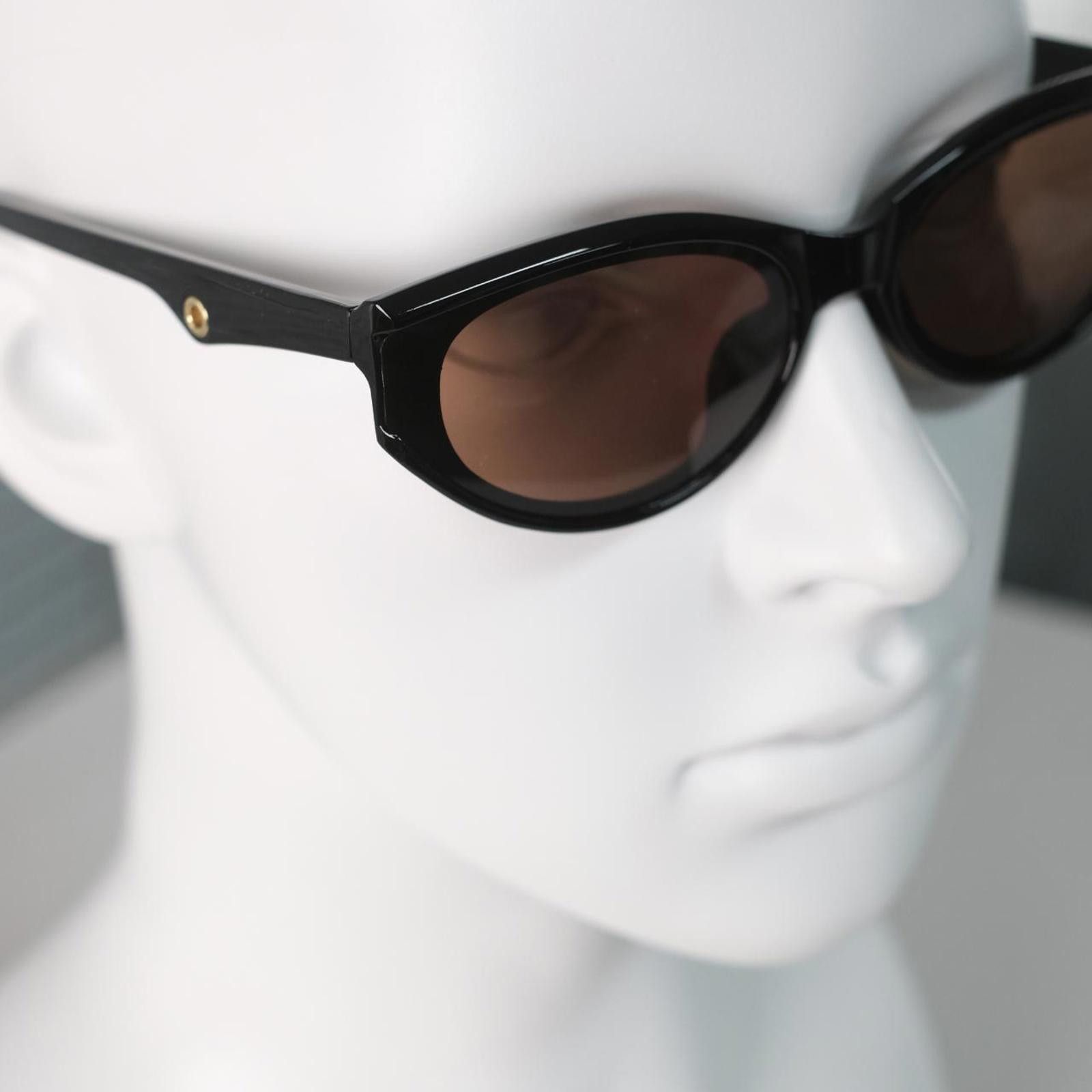 Japanese Brand Rare Vtg Y2k Avant Garde Cat Eye Black Sunglasses Unisex OS Size ONE SIZE - 3 Thumbnail