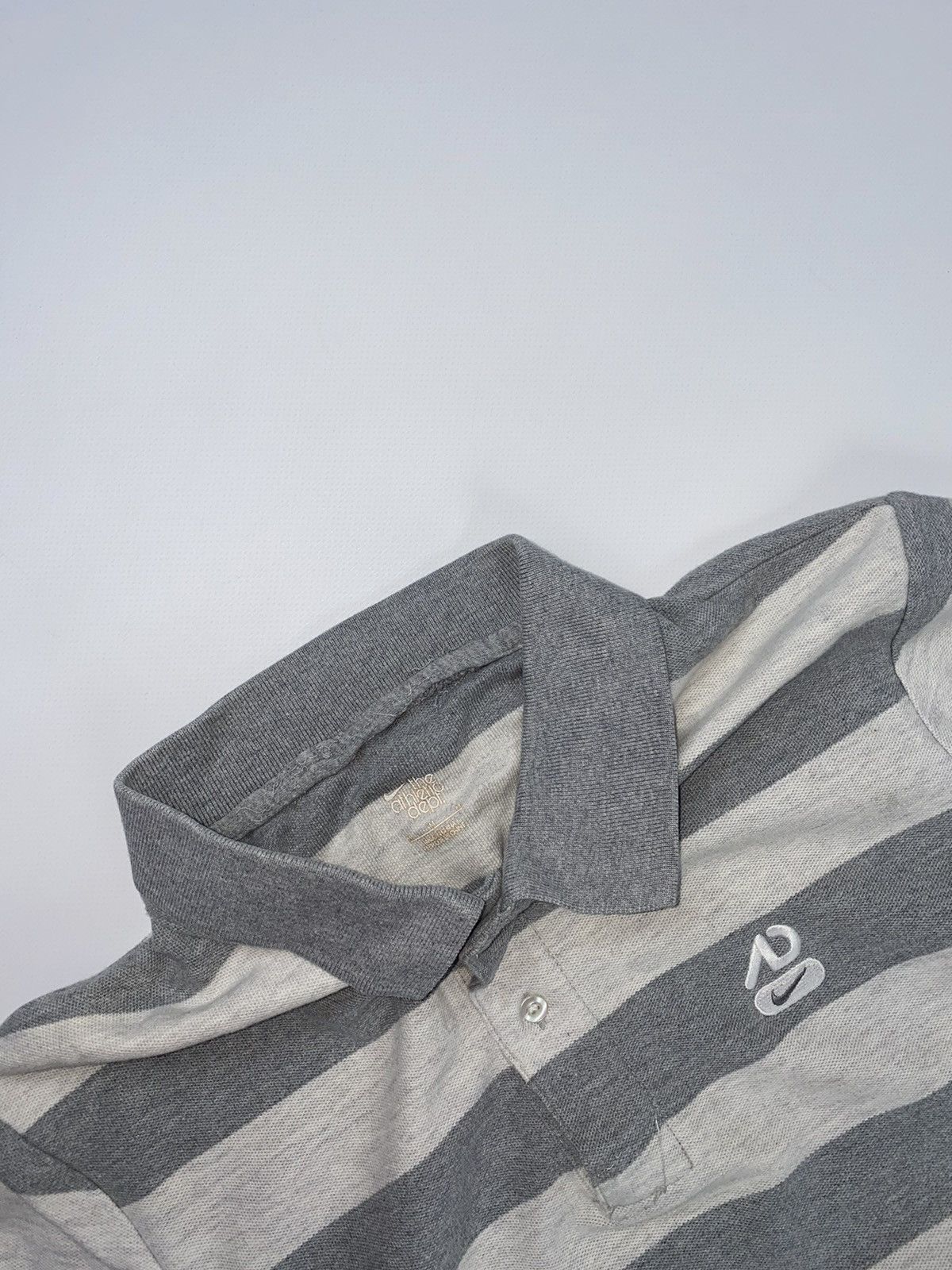 Nike 🚨 Nike vintage polo t shirt short sleeve silver man athletic Size US M / EU 48-50 / 2 - 5 Thumbnail