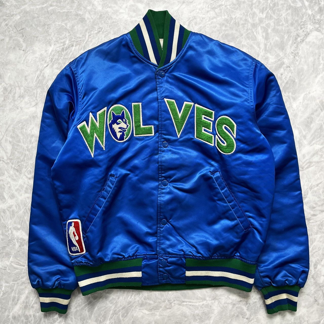 VTG 90s NBA MINNESOTA TIMBERWOLVES SATIN BOMBER JACKET