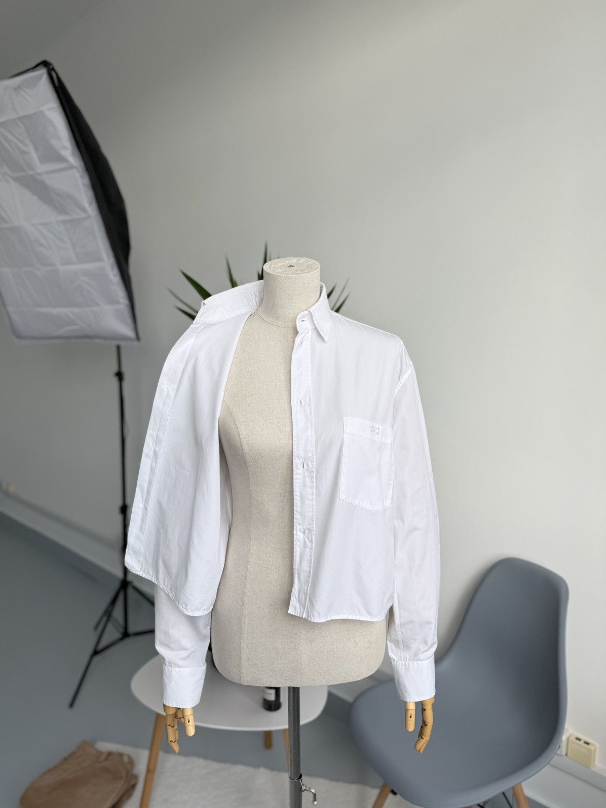 Celine Celine Paris Cropped White Shirt Pocket Logo Oversized Fit Size XS / US 0-2 / IT 36-38 - 8 Thumbnail