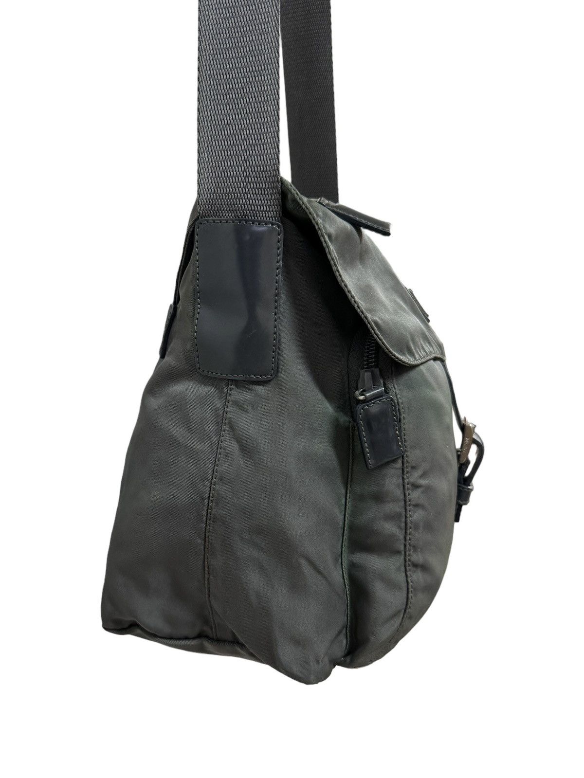 Prada Vtg🔥Prada Tessuto Nylon Green Buckle Crossbody Shoulder Bag Size ONE SIZE - 8 Thumbnail