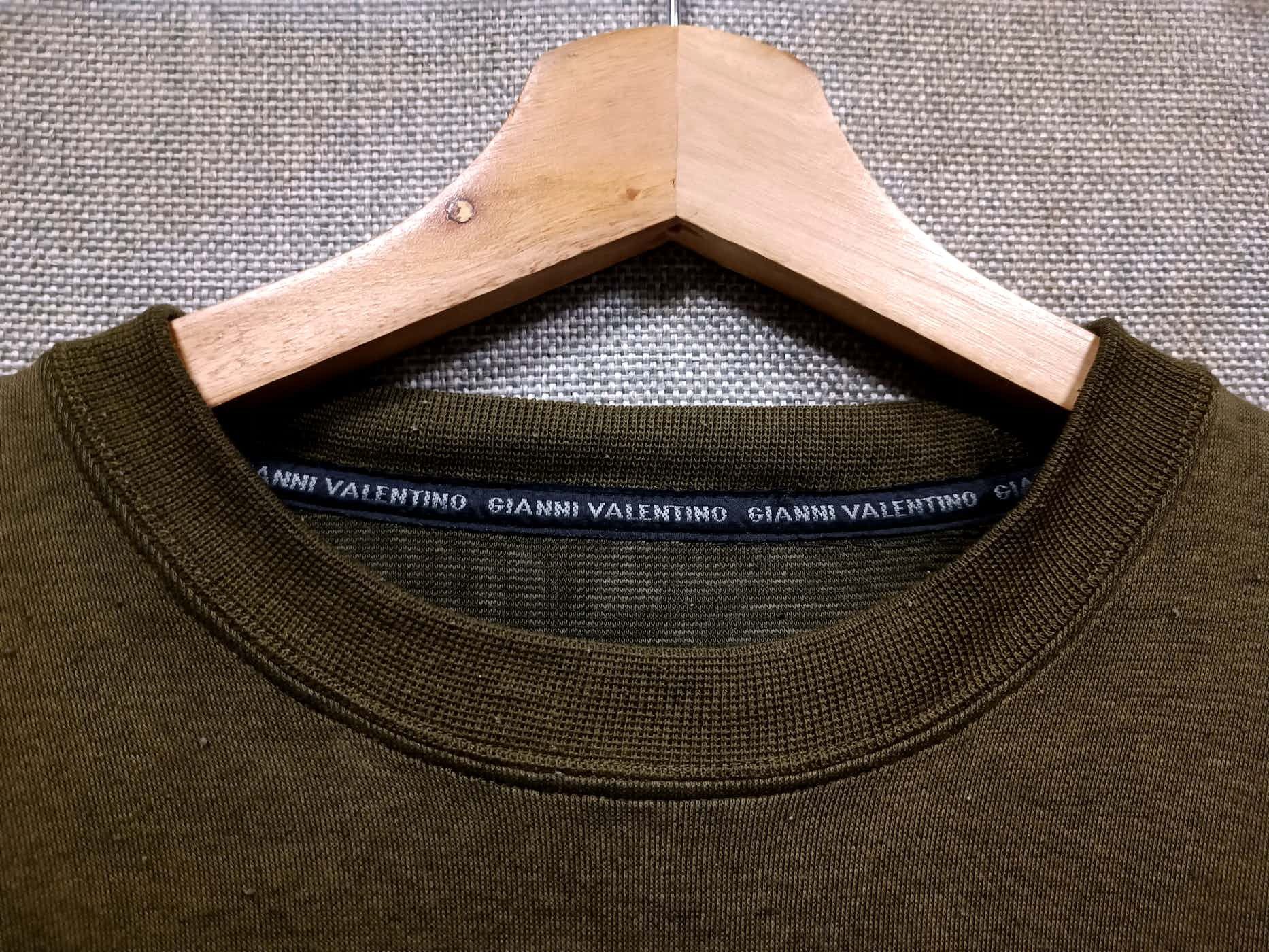 Gianni Valentino vintage sweatshirt Gianni Valentino big logo Size US M / EU 48-50 / 2 - 3 Thumbnail